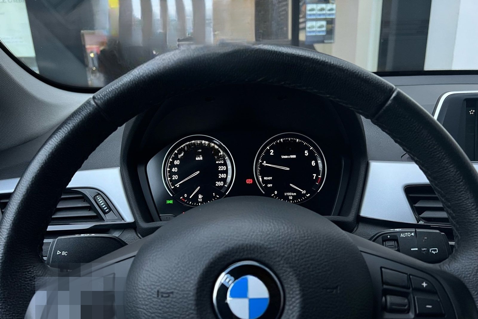 BMW X1 sDrive18i AHK RFK PDC DAB Parkass. Klima foto 8