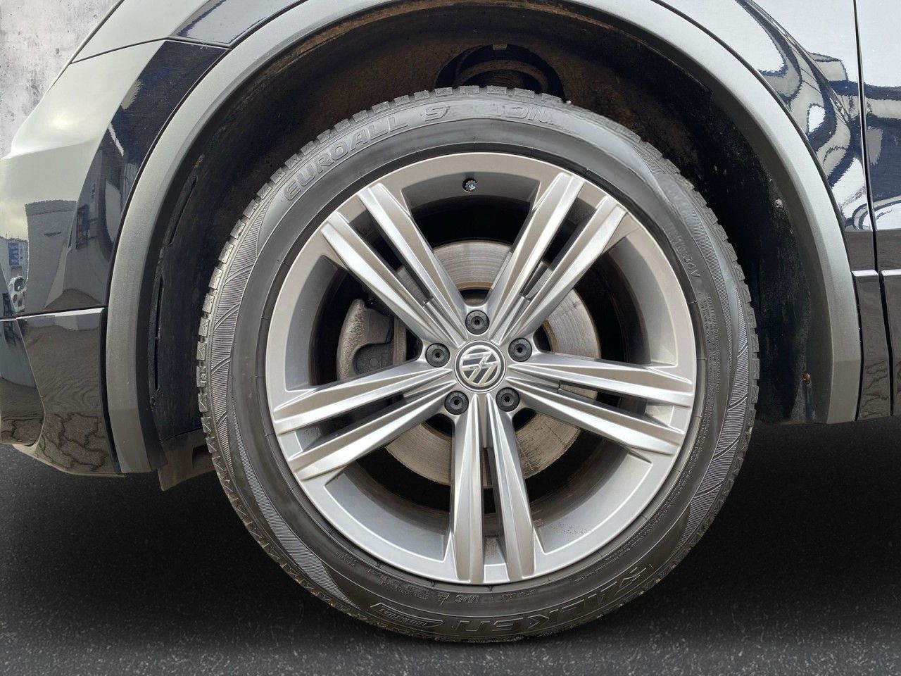Volkswagen Tiguan 2.0 TDI DSG Highl. R-Line 4M NAVI AHK 360 foto 9