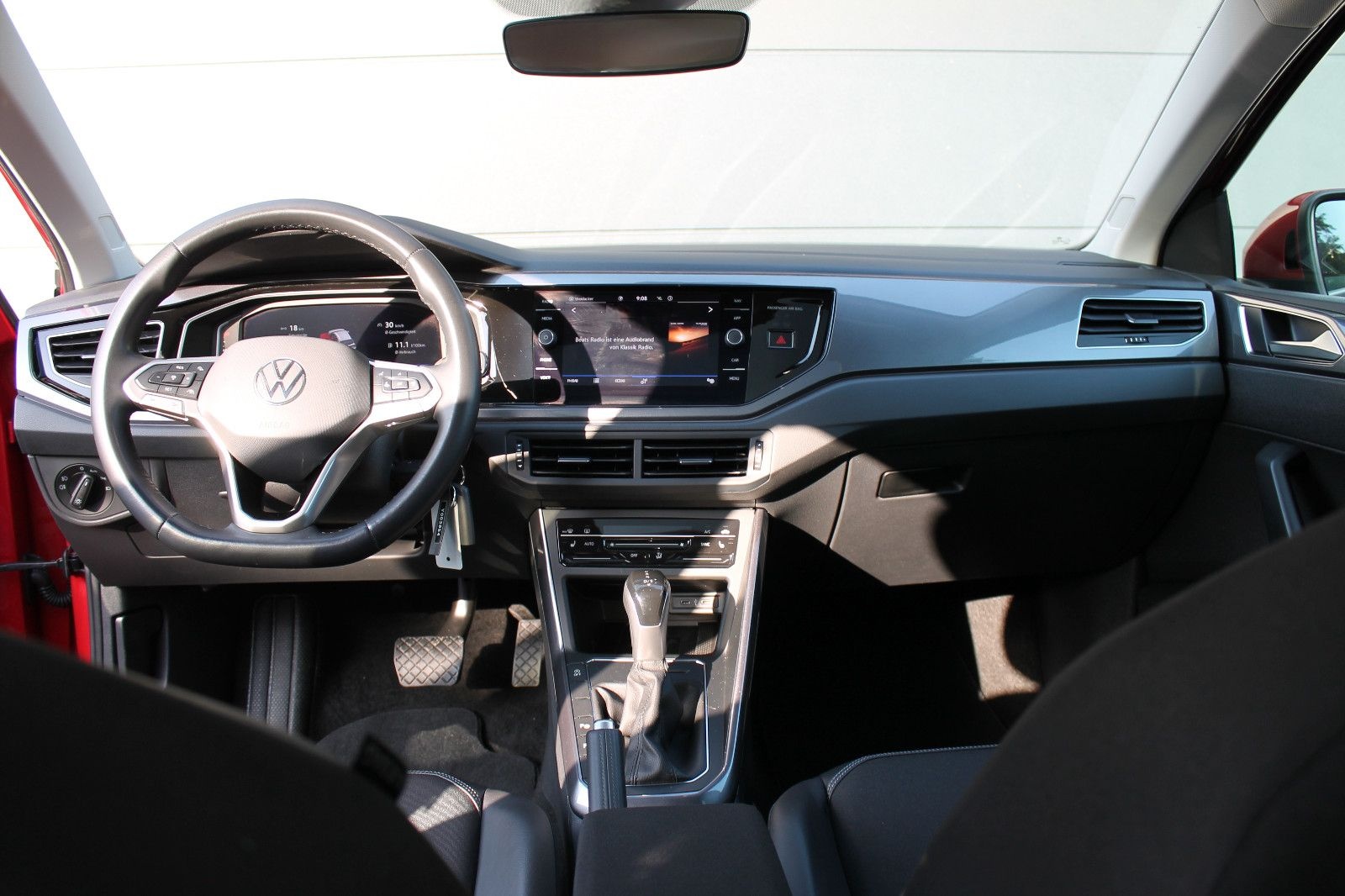 Volkswagen Taigo Style Pano DAB Kamera DSG Leder foto 17