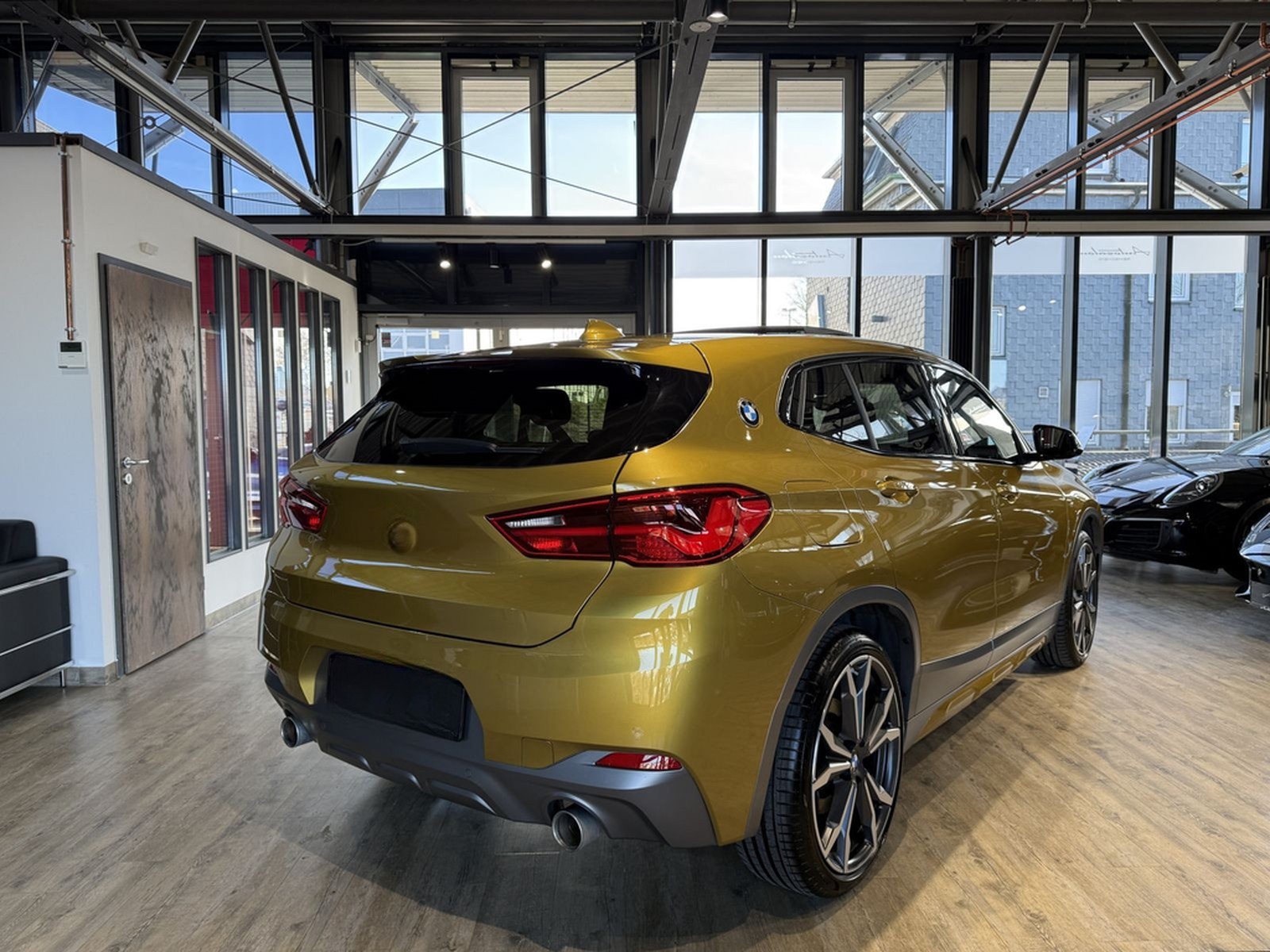 BMW X2 sDrive 20 i M Sport X*PANO*KAMERA*ACC*H&K*HUD foto 6