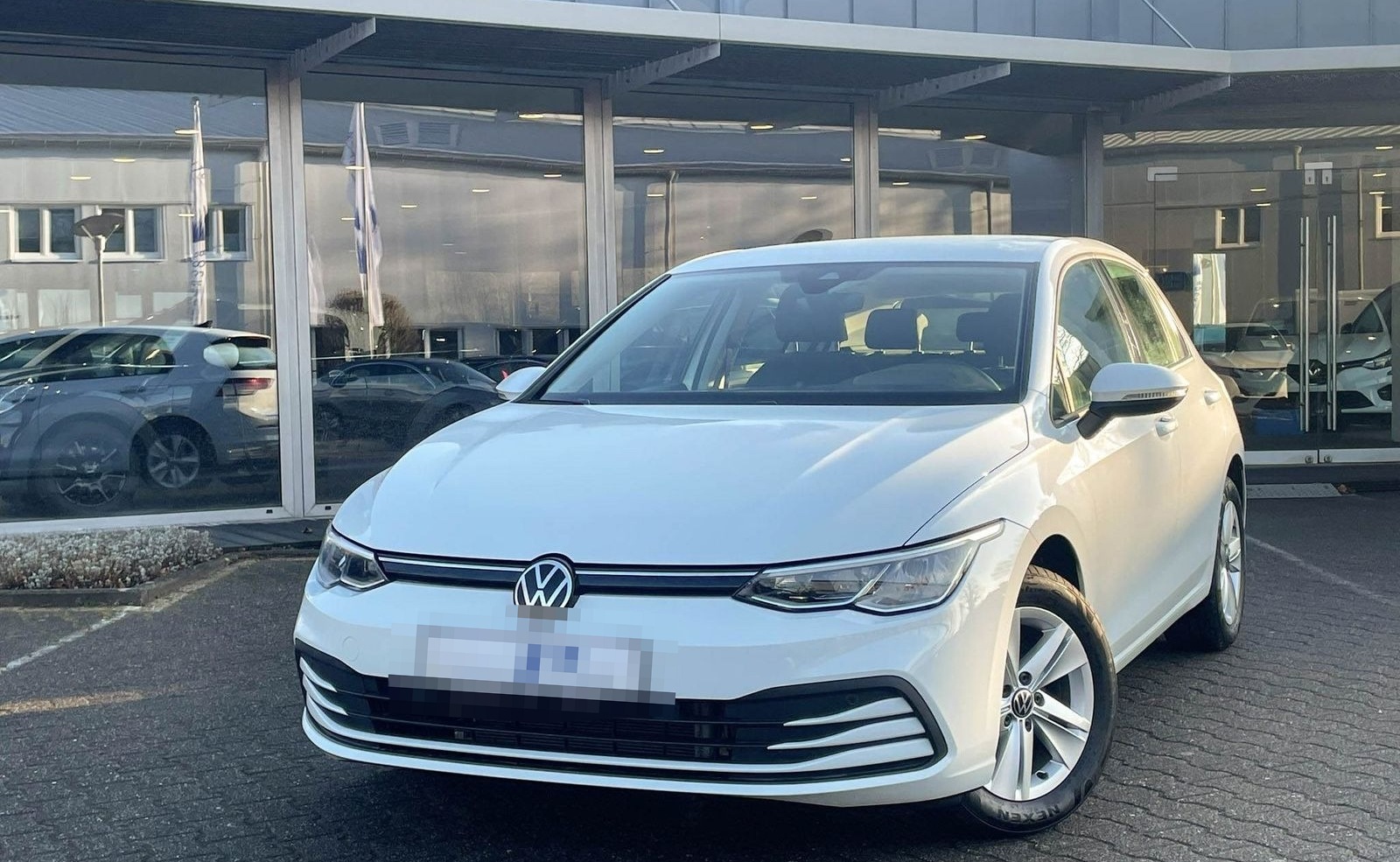 Volkswagen Golf VIII Lim. TSI CarPlay PDC ACC DAB foto 2