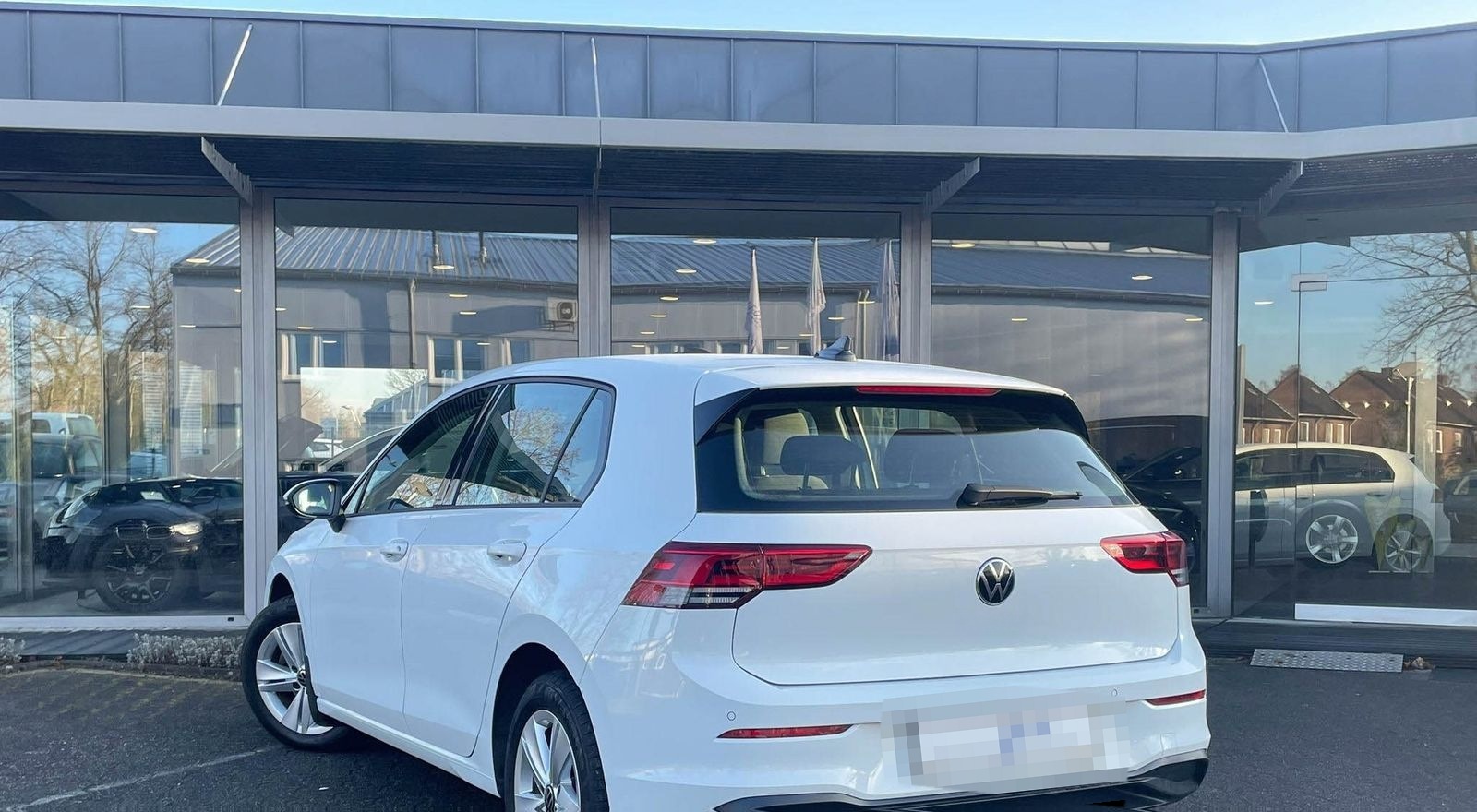 Volkswagen Golf VIII Lim. TSI CarPlay PDC ACC DAB foto 3