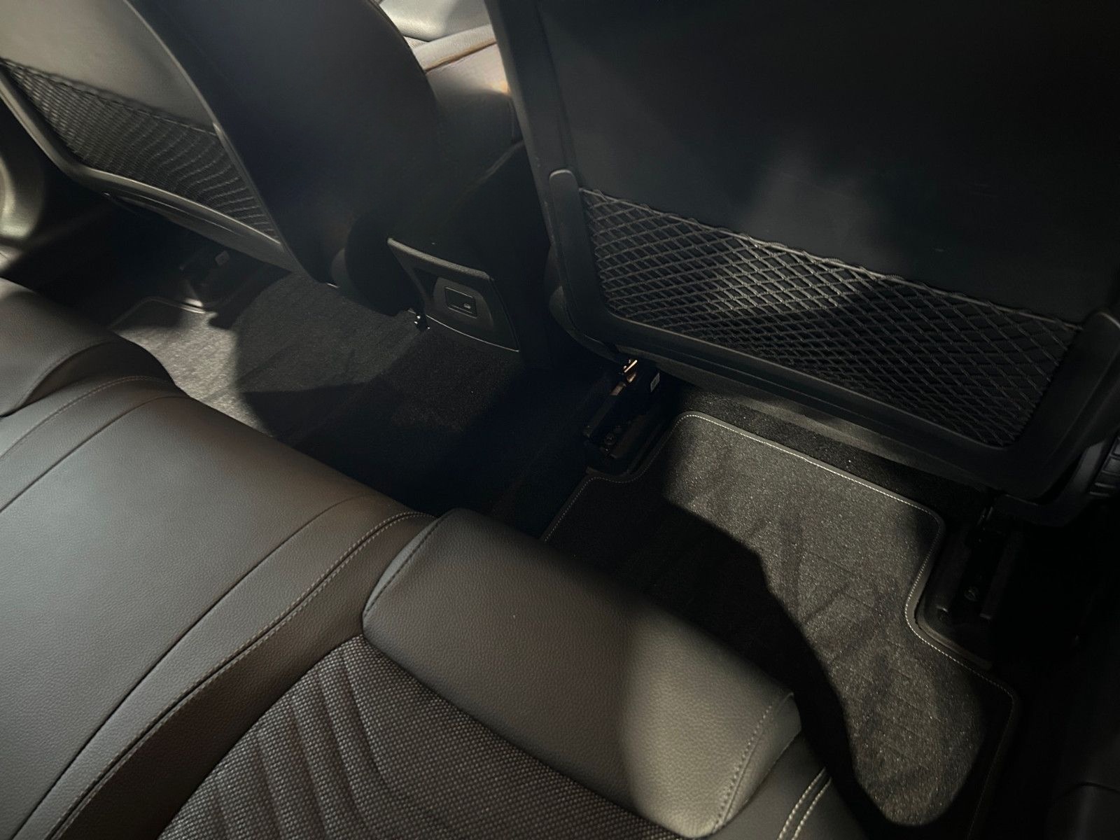 Mercedes-Benz A 250e SHZ Carplay foto 19