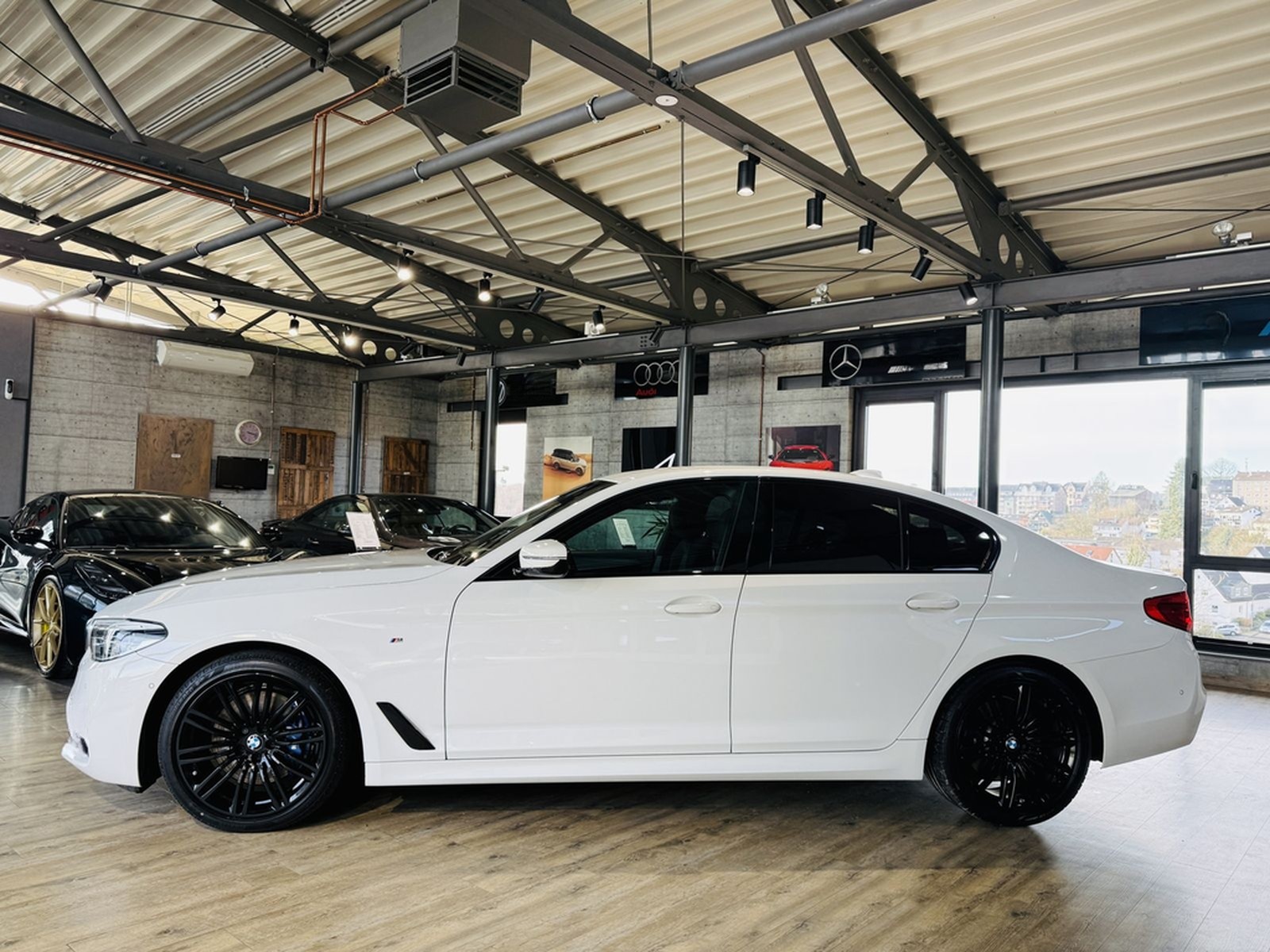 BMW 530 i M Sport*KAMERA*HEADUP*LED*NAVI* foto 3