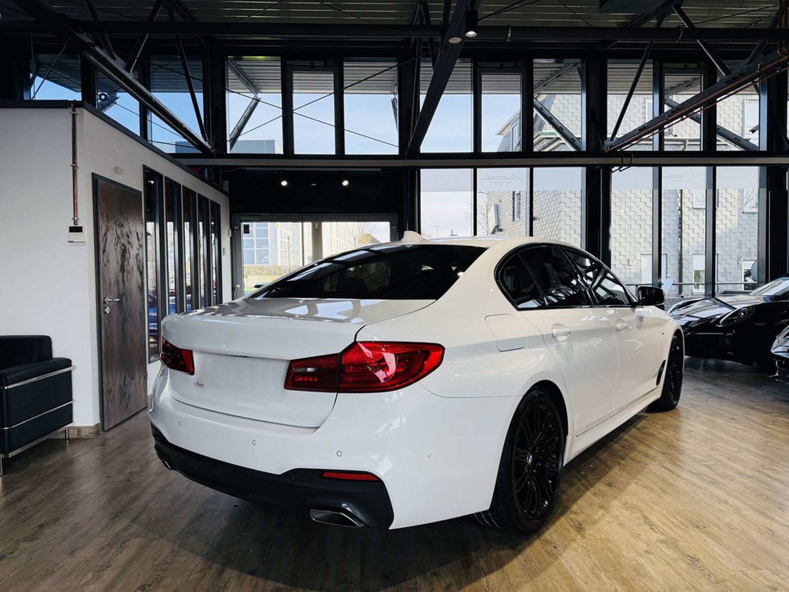 BMW 530 i M Sport*KAMERA*HEADUP*LED*NAVI* foto 6