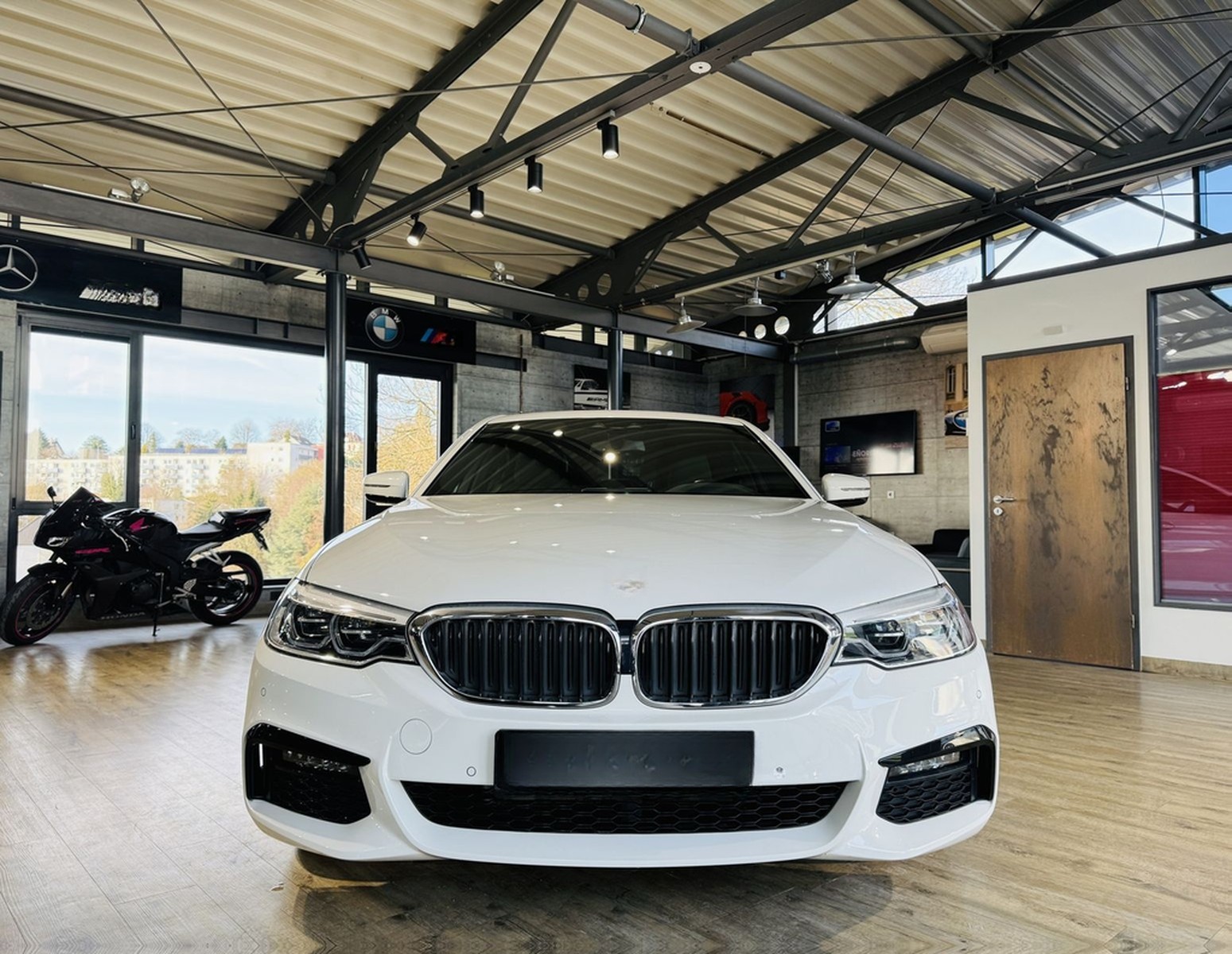 BMW 530 i M Sport*KAMERA*HEADUP*LED*NAVI* foto 9