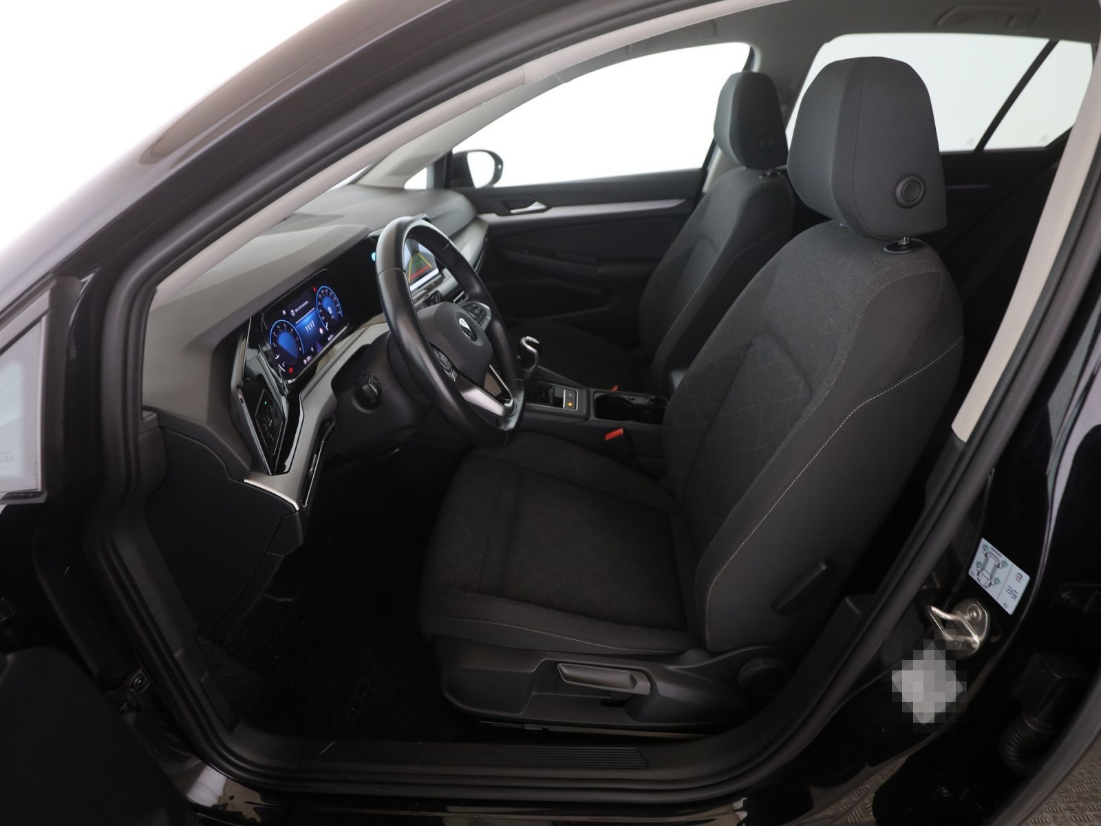 Volkswagen Golf VIII 1.5 TSI Life LED+RFK+Navi+AppleCar foto 20