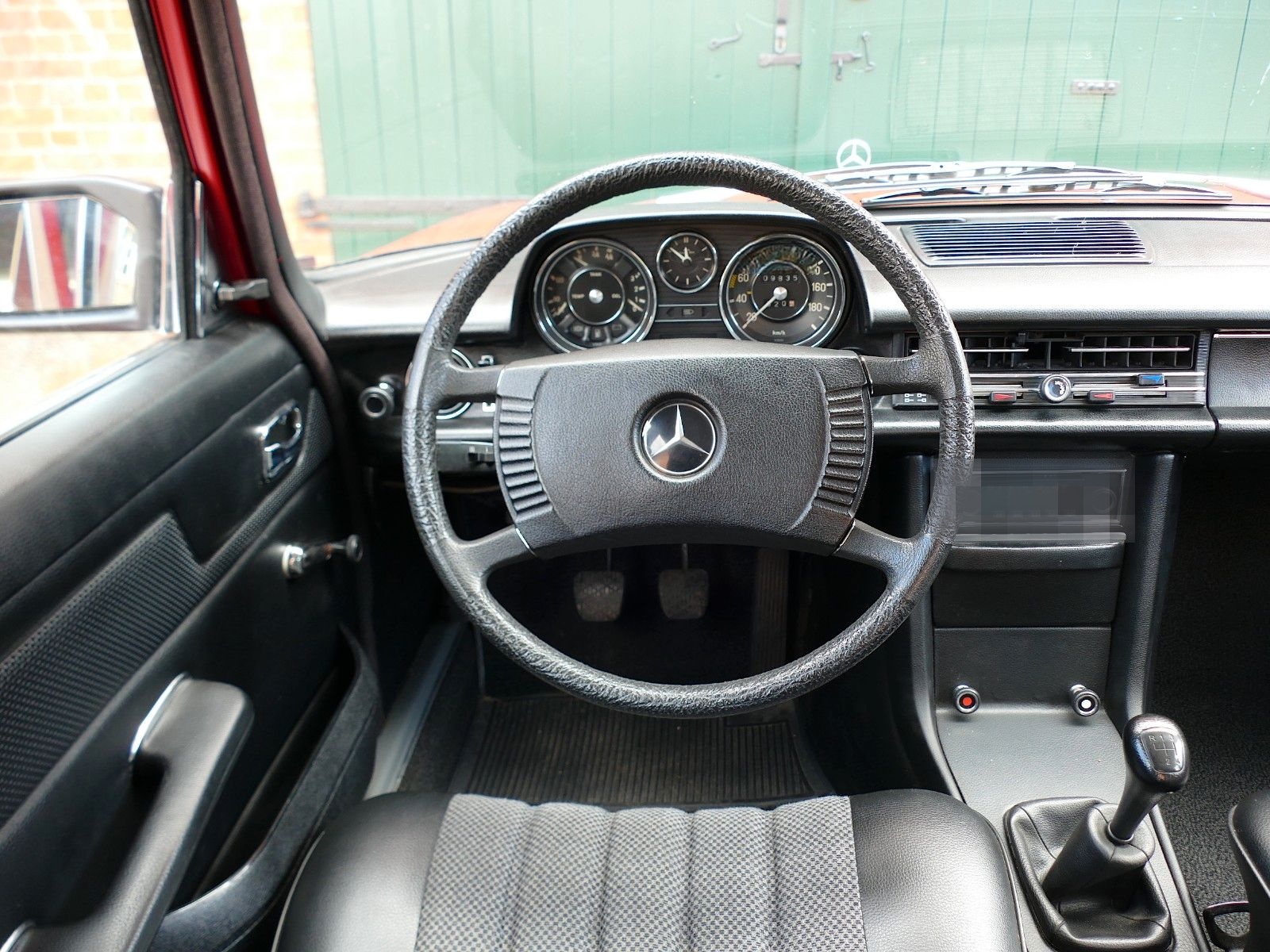 Mercedes-Benz 200 /8 W115 109.835 Km original foto 9
