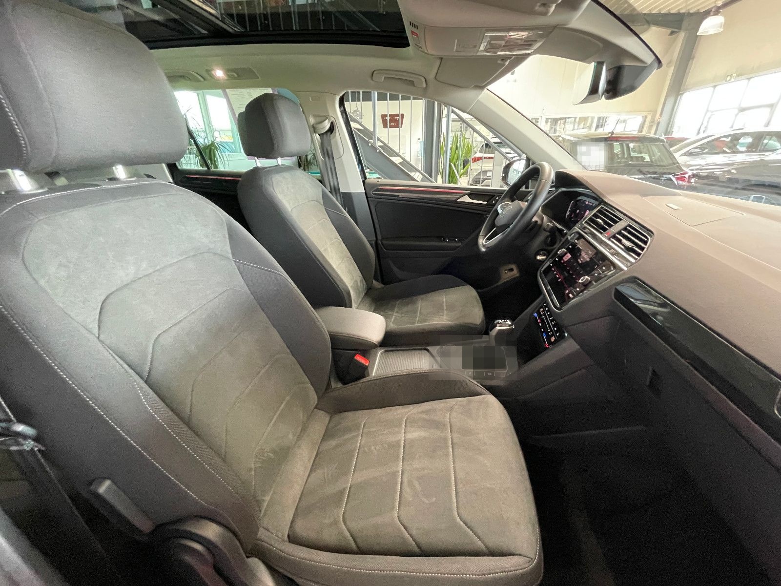 Volkswagen Tiguan Elegance 2.0 TDI DSG 4M AHK*PANO*IQ LIGHT foto 15