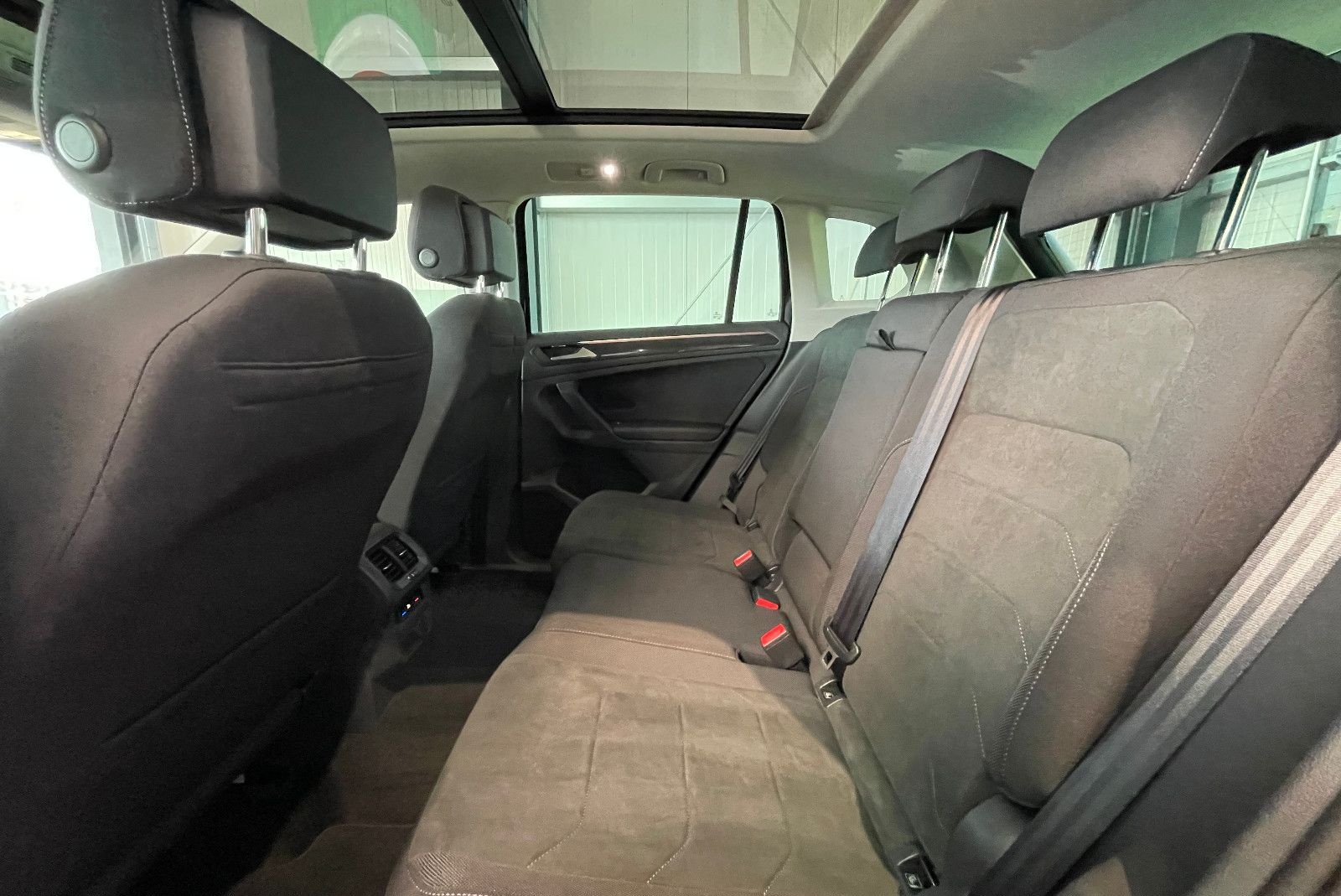 Volkswagen Tiguan Elegance 2.0 TDI DSG 4M AHK*PANO*IQ LIGHT foto 16