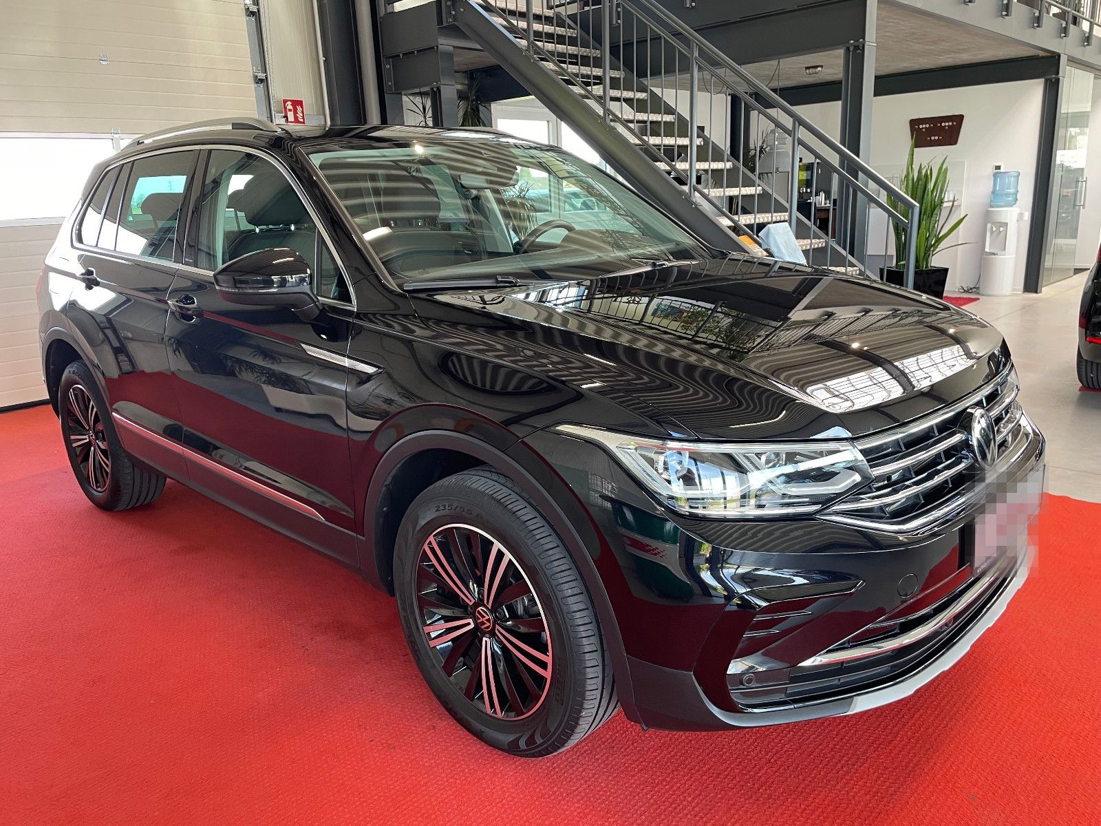 Volkswagen Tiguan Elegance 2.0 TDI DSG 4M AHK*PANO*IQ LIGHT foto 3