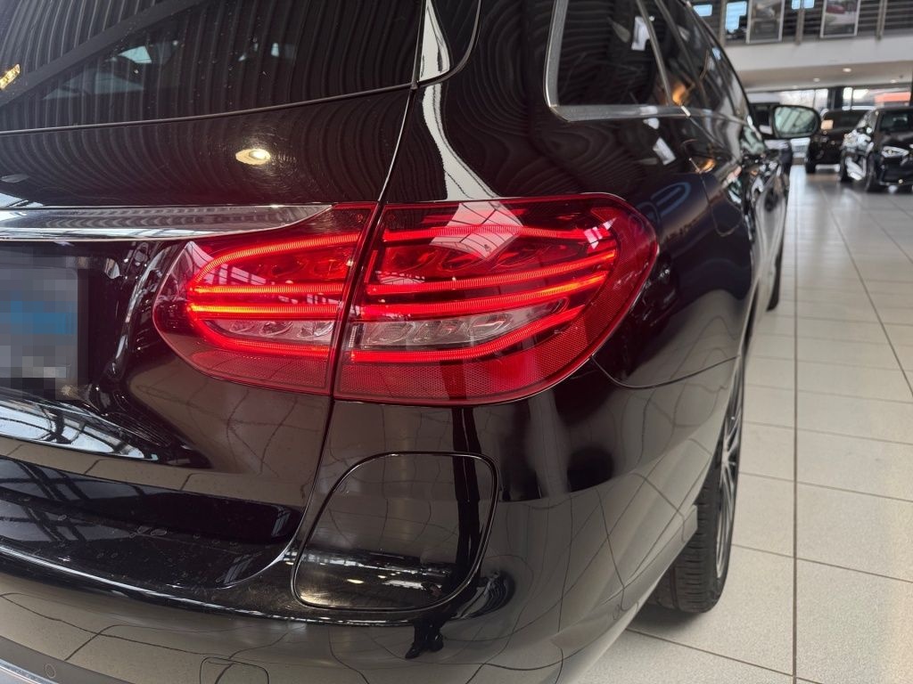 Mercedes-Benz C 300 de T Avantgarde, LED, HuD, CarPlay, Ambie foto 11