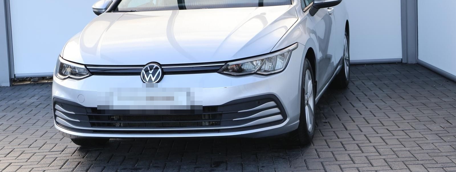 Volkswagen Golf 1.5 eTSI ACT Autom. ACC Navi LED AHK 1.Hd. foto 3