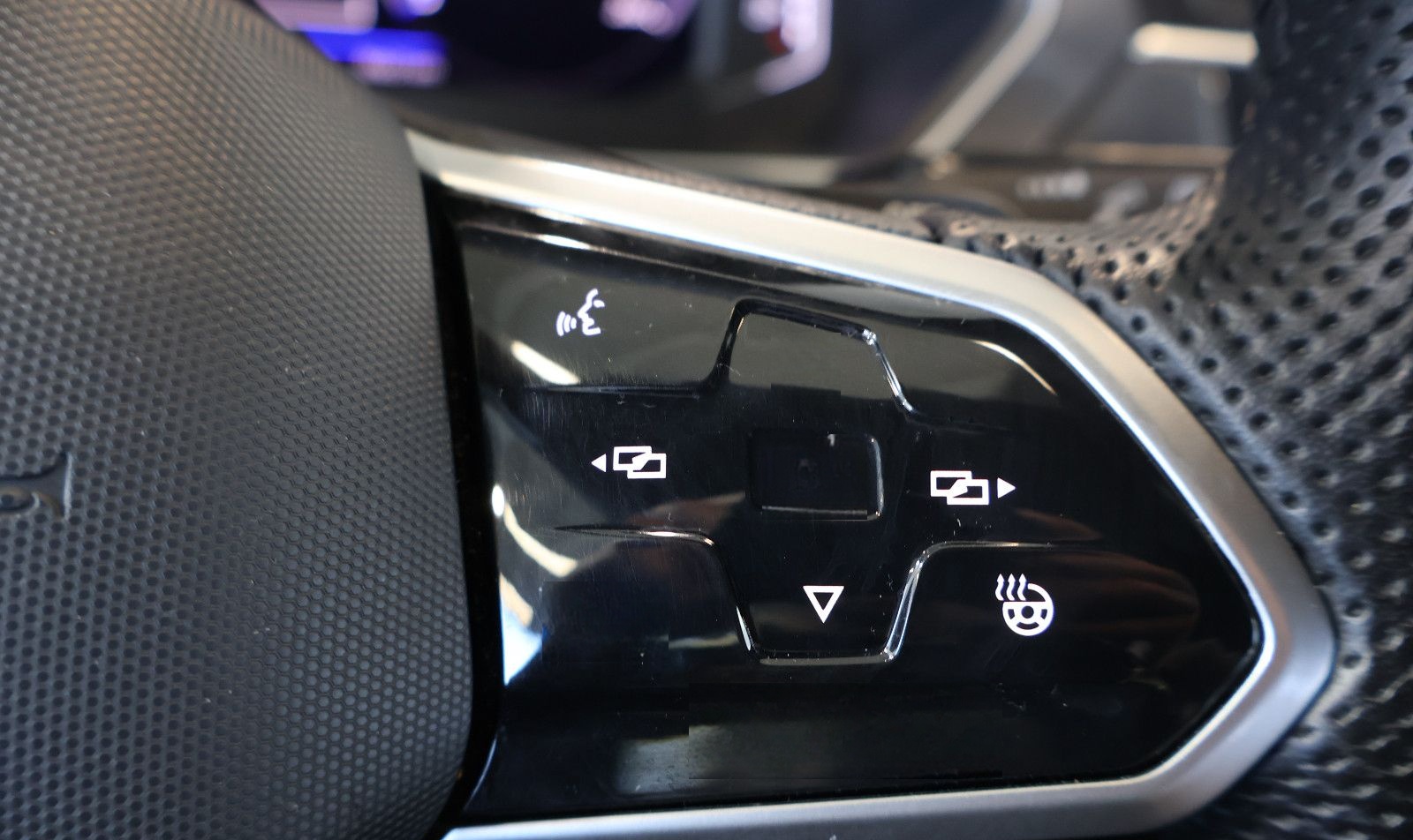 Volkswagen Tiguan Allspace R-Line 2.0 TDI 4M HUD+PANO+AHK foto 11