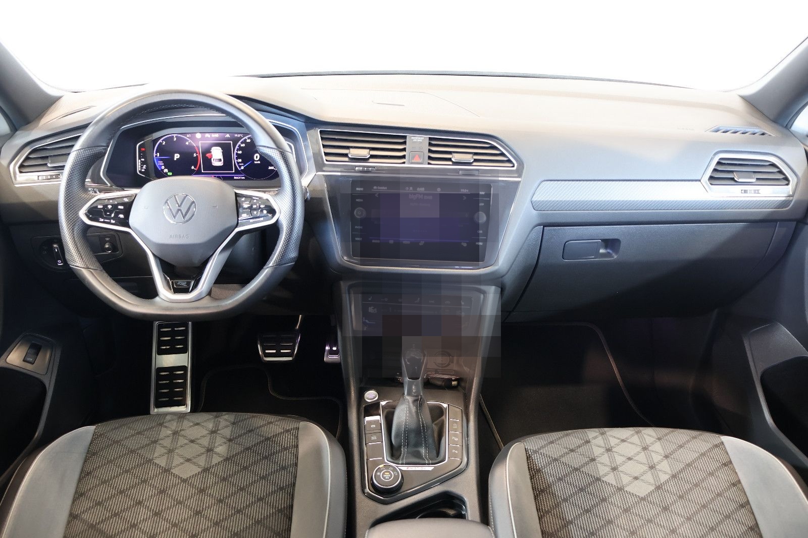 Volkswagen Tiguan Allspace R-Line 2.0 TDI 4M HUD+PANO+AHK foto 7