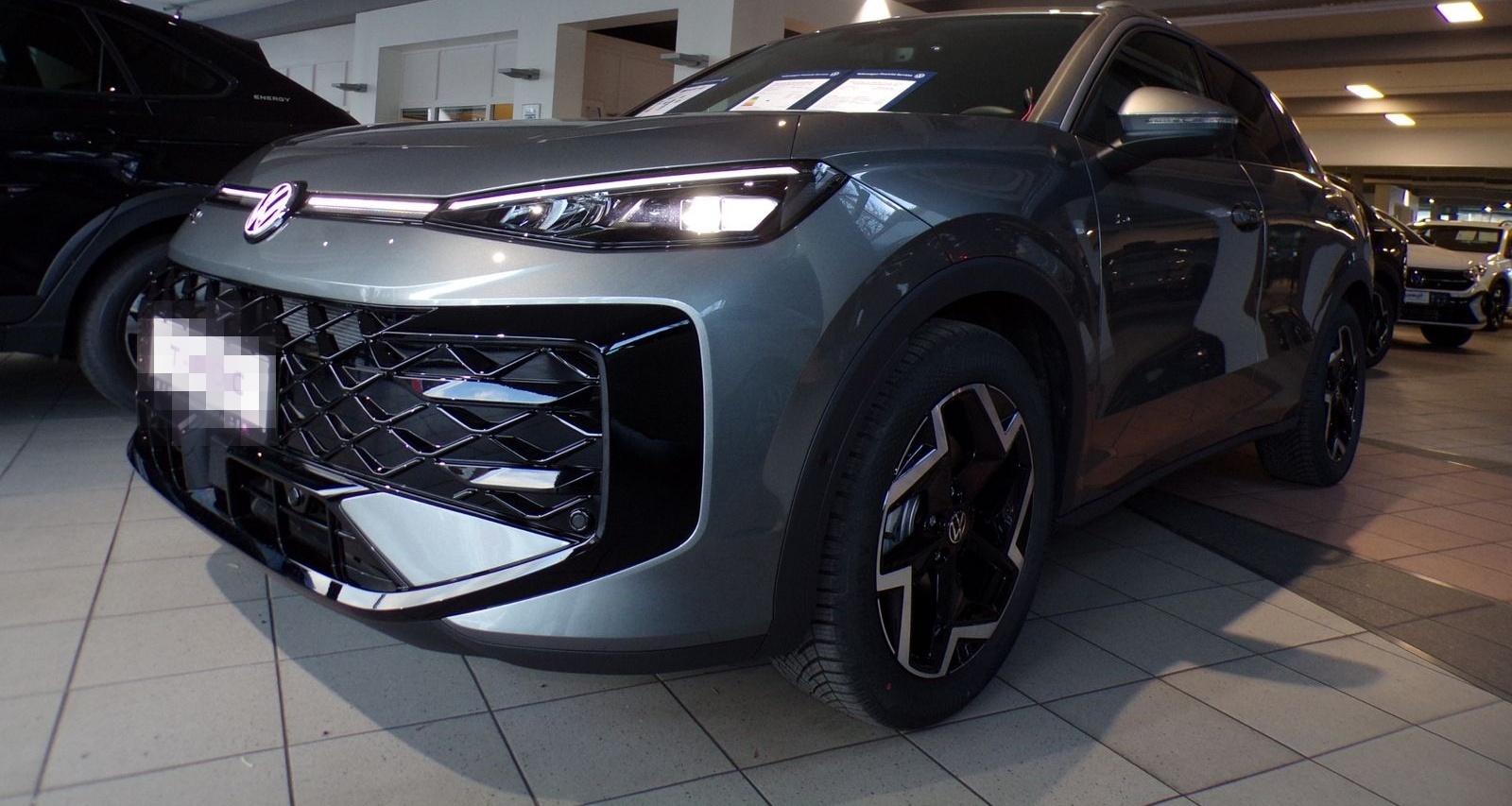 Volkswagen T-ROC 1.5 TSI DSG R-LINE / PANO+MATRIX+HEAD UP foto 3