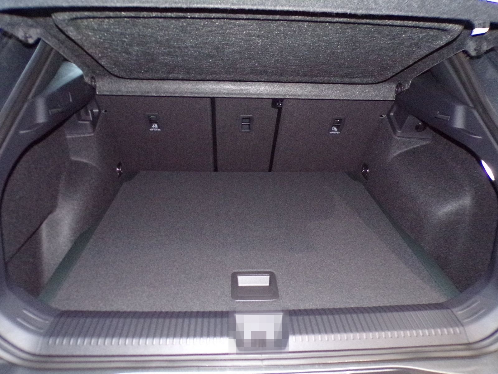 Volkswagen T-ROC 1.5 TSI DSG R-LINE / PANO+MATRIX+HEAD UP foto 23