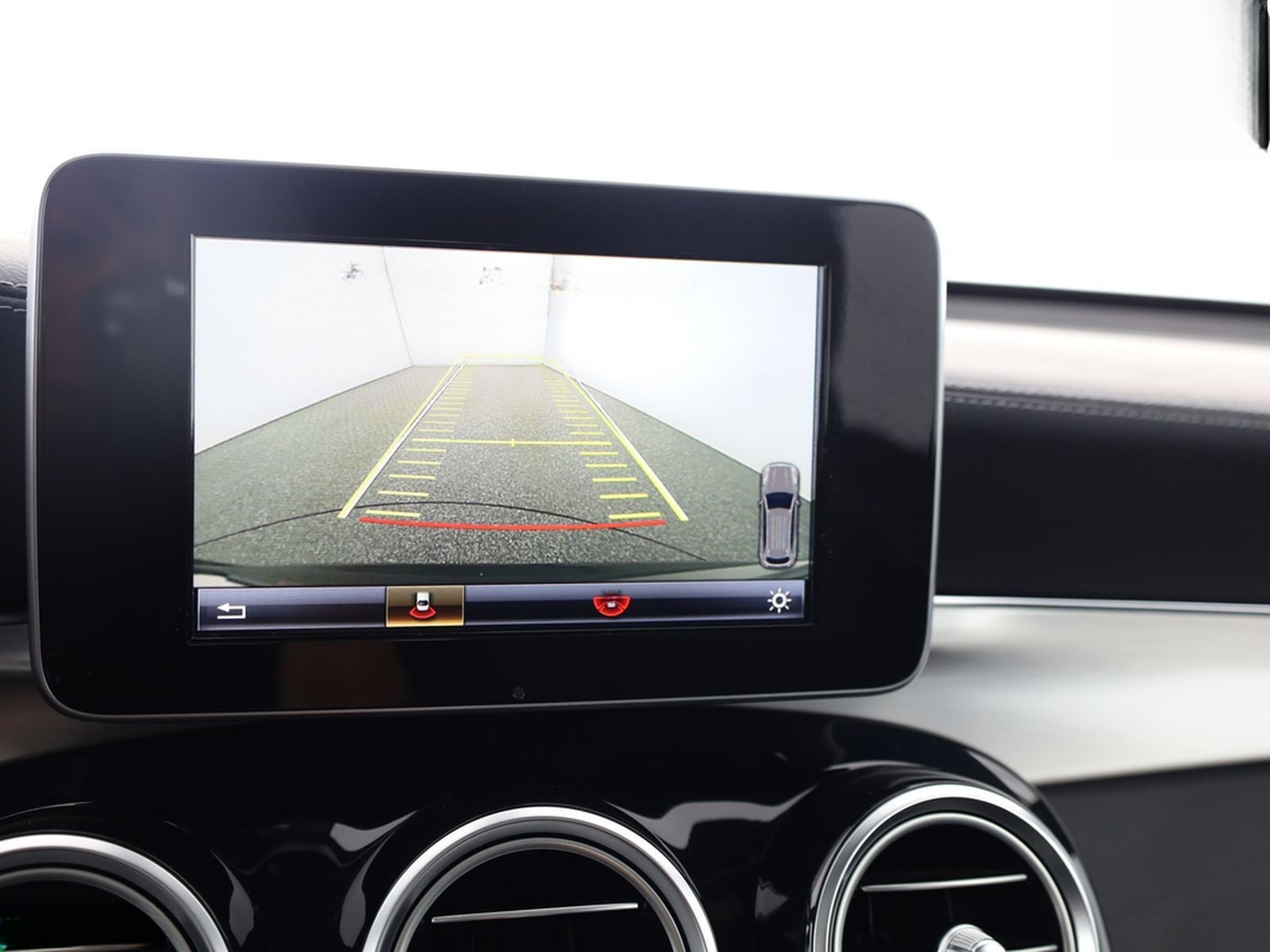 Mercedes-Benz GLC 250 4M AMG STANDHEIZ,KAMERA,PANO,AMBIENTE,SH foto 22