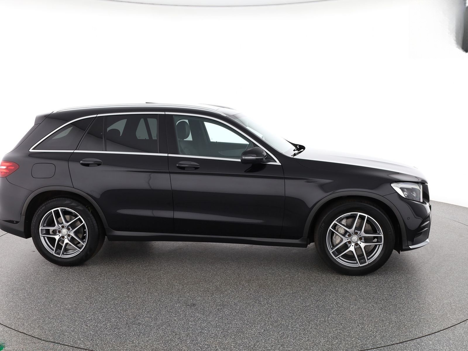 Mercedes-Benz GLC 250 4M AMG STANDHEIZ,KAMERA,PANO,AMBIENTE,SH foto 6