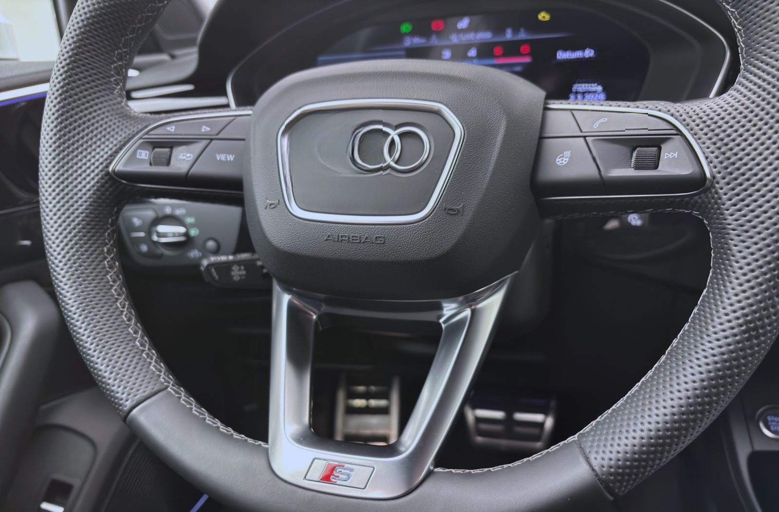 Audi A4 Avant 35 TDI ADVANCED MATRIX KAMERA B&O VIRTU foto 12