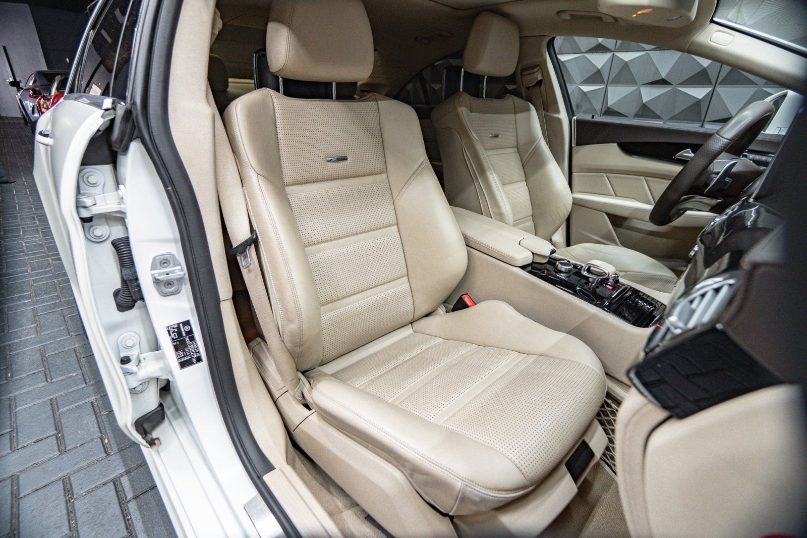 Mercedes-Benz CLS 63 AMG 4Matic *MAGNO* PERFORMANCE* foto 13