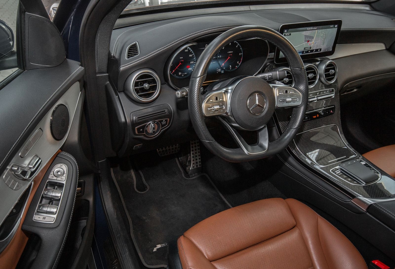 Mercedes-Benz GLC 220 d 4M 360°+Totwink+Pano+LED+Tempomat+19 foto 4