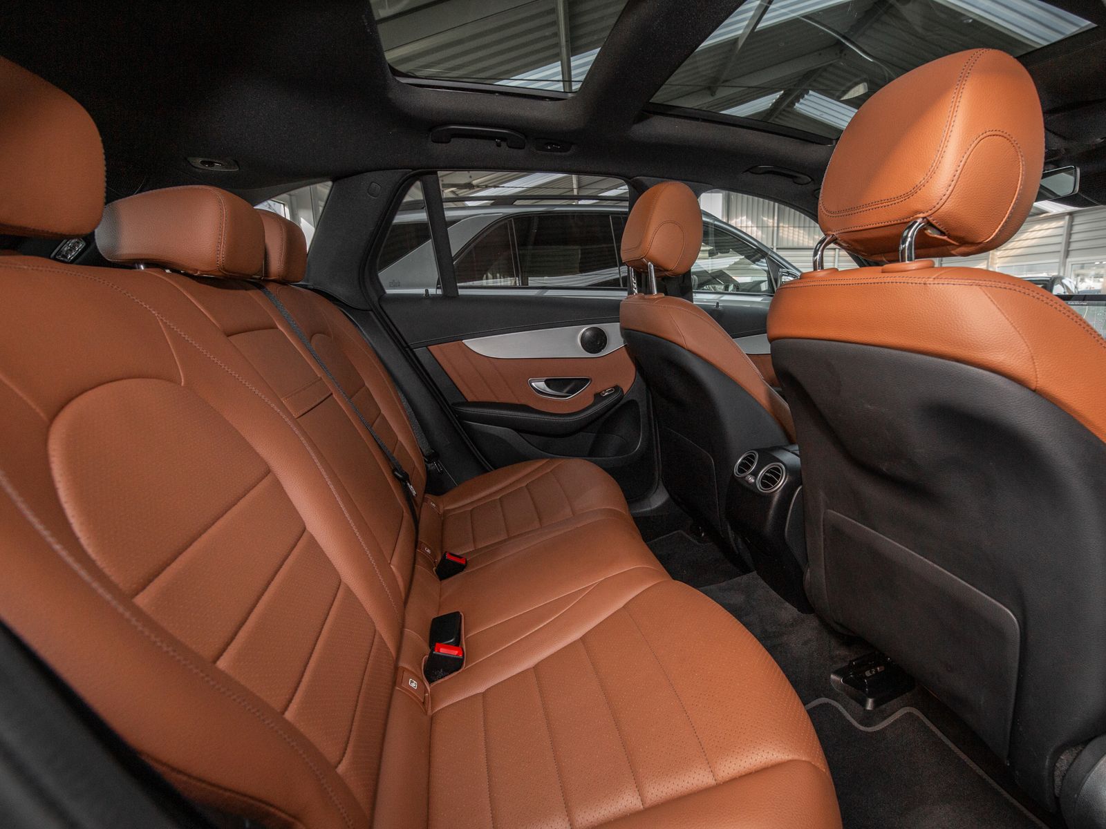 Mercedes-Benz GLC 220 d 4M 360°+Totwink+Pano+LED+Tempomat+19 foto 8