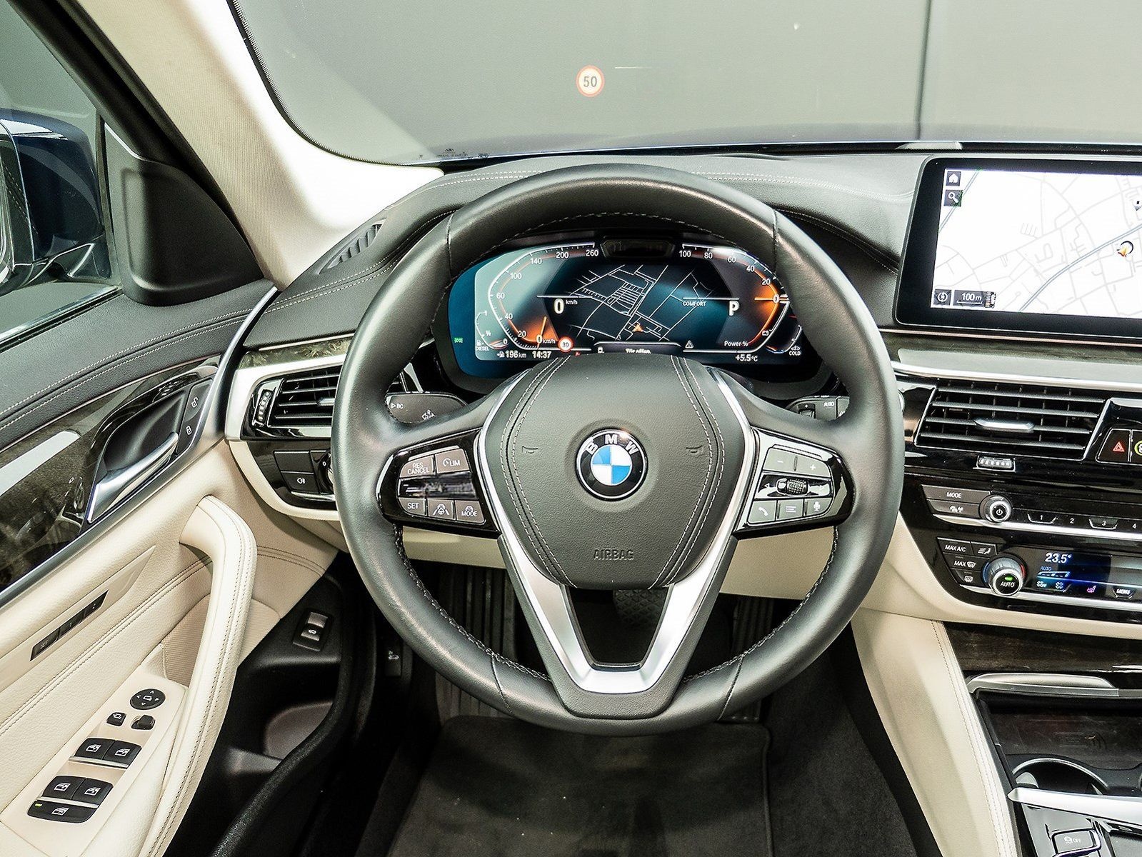 BMW 530d xDrive T. Luxury Line ACC HUD SoftClose Kam foto 11