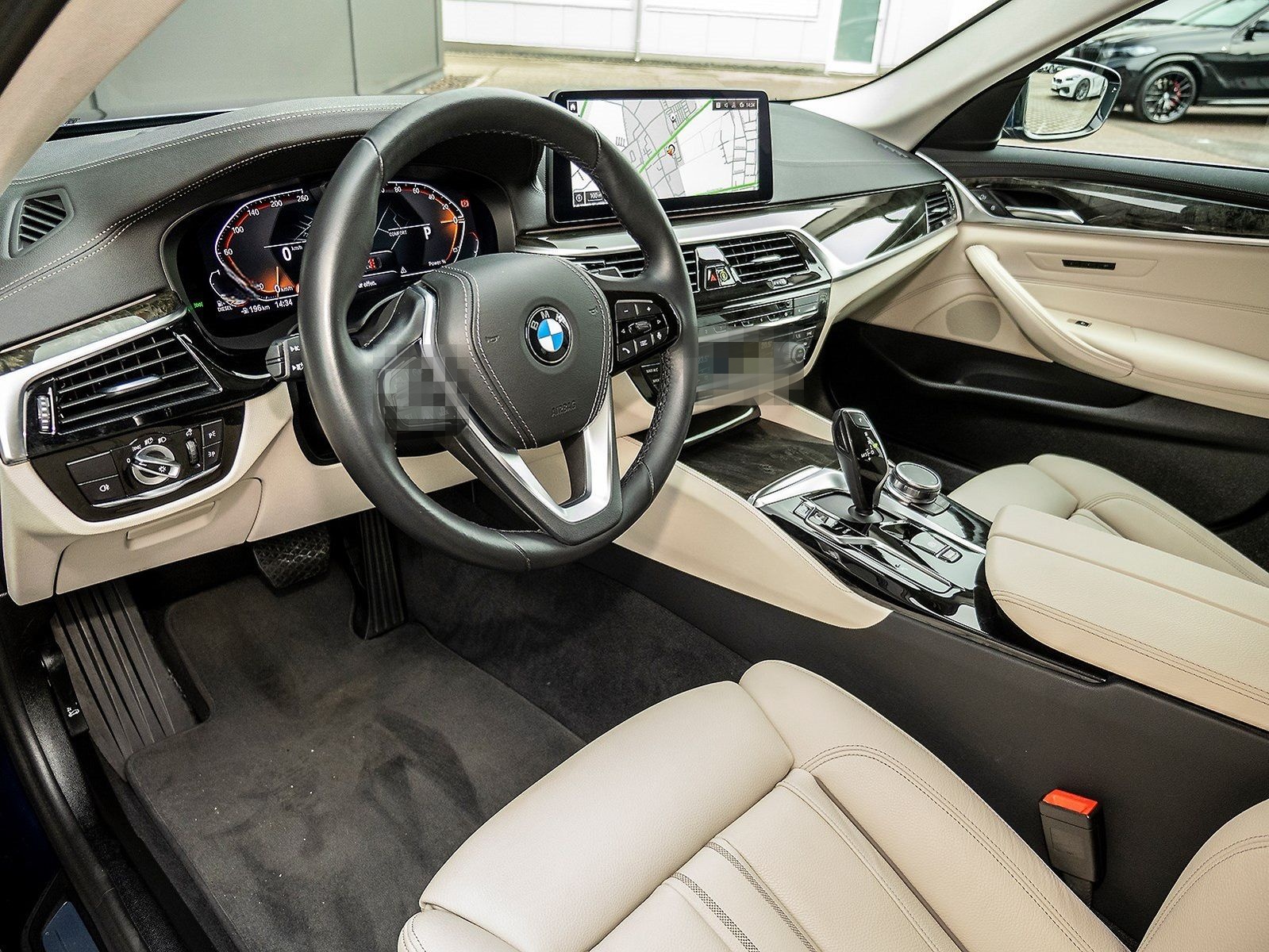 BMW 530d xDrive T. Luxury Line ACC HUD SoftClose Kam foto 3