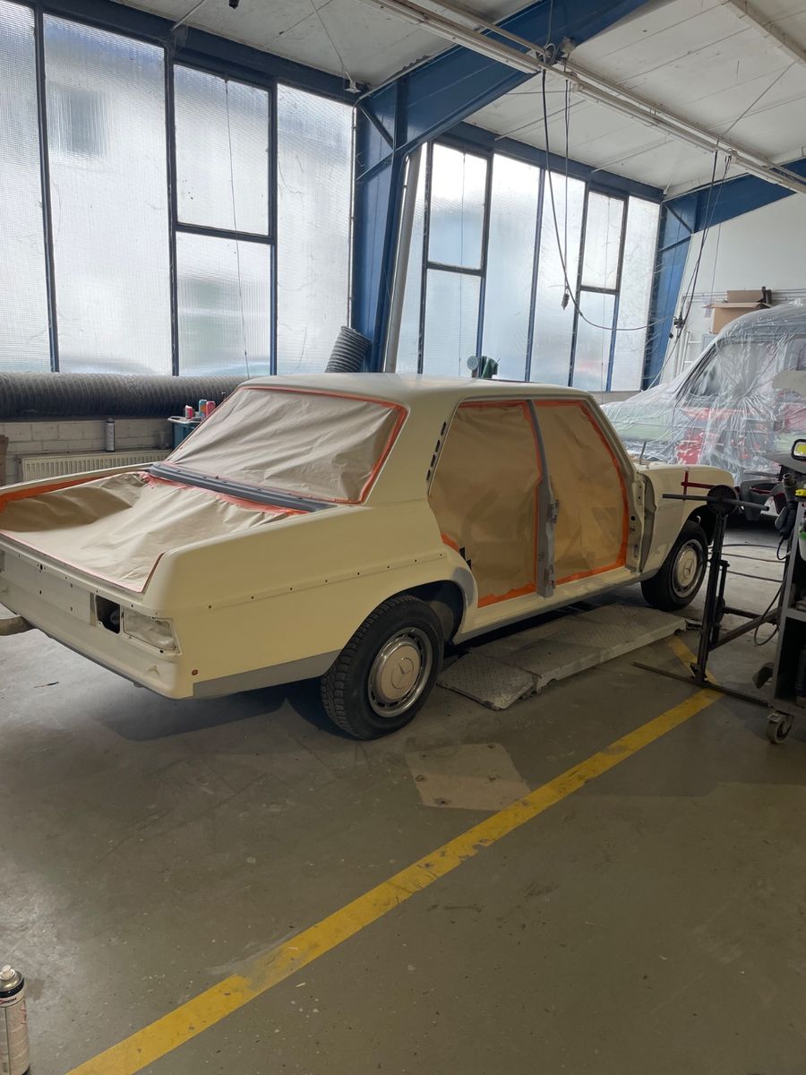 Mercedes-Benz 220 foto 17