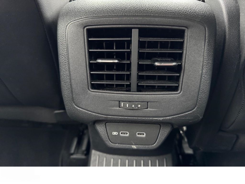 Volkswagen T-Roc 1.0 TSI Goal NAVI ACC LED SHZ PDC LM foto 9