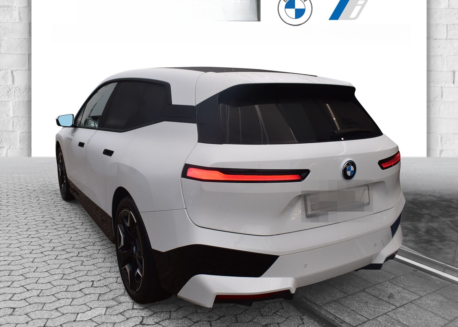 BMW iX xDrive40 Sportpaket HK HiFi DAB Pano.Dach foto 6