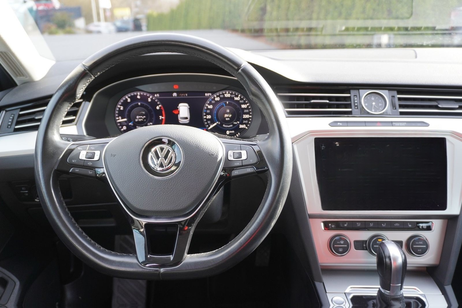 Volkswagen Passat Variant 1.5 TSI DSG LED Navi ACC AHK foto 10