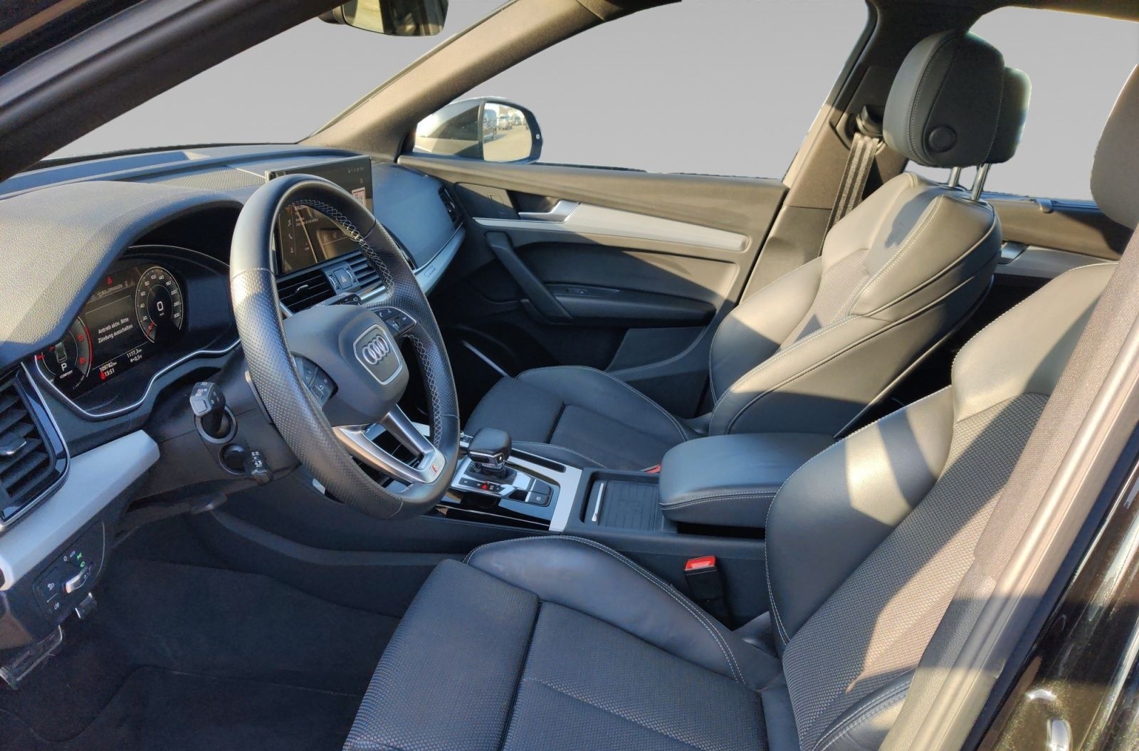 Audi Q5 40 TDI quattro S line S-tronic AHK Matrix foto 11