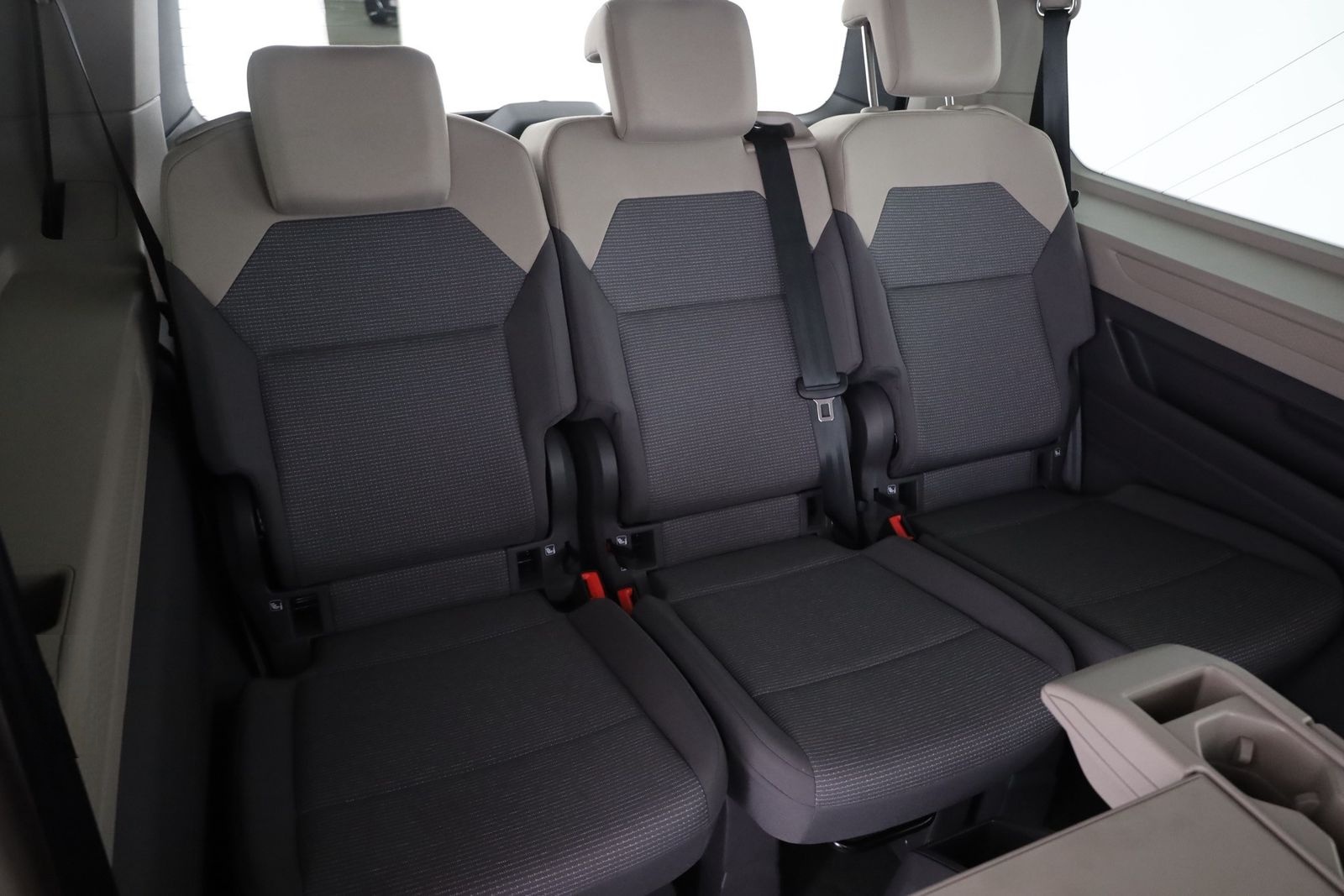 Volkswagen T7 Multivan 2.0 TDI DSG 7-Sitzer LED Navi Kamera foto 24