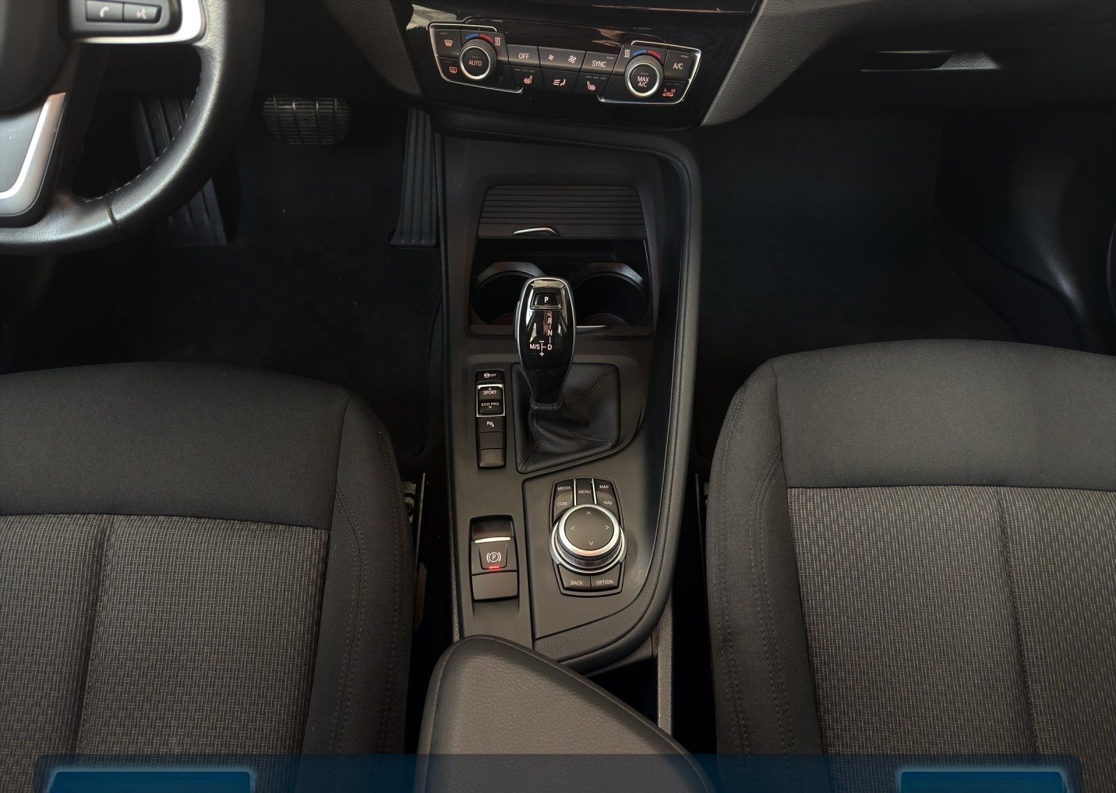 BMW X1 sDrive18d Navi+SHZ+HiFi+Klimaaut.+Ambi+BT+ZV foto 15