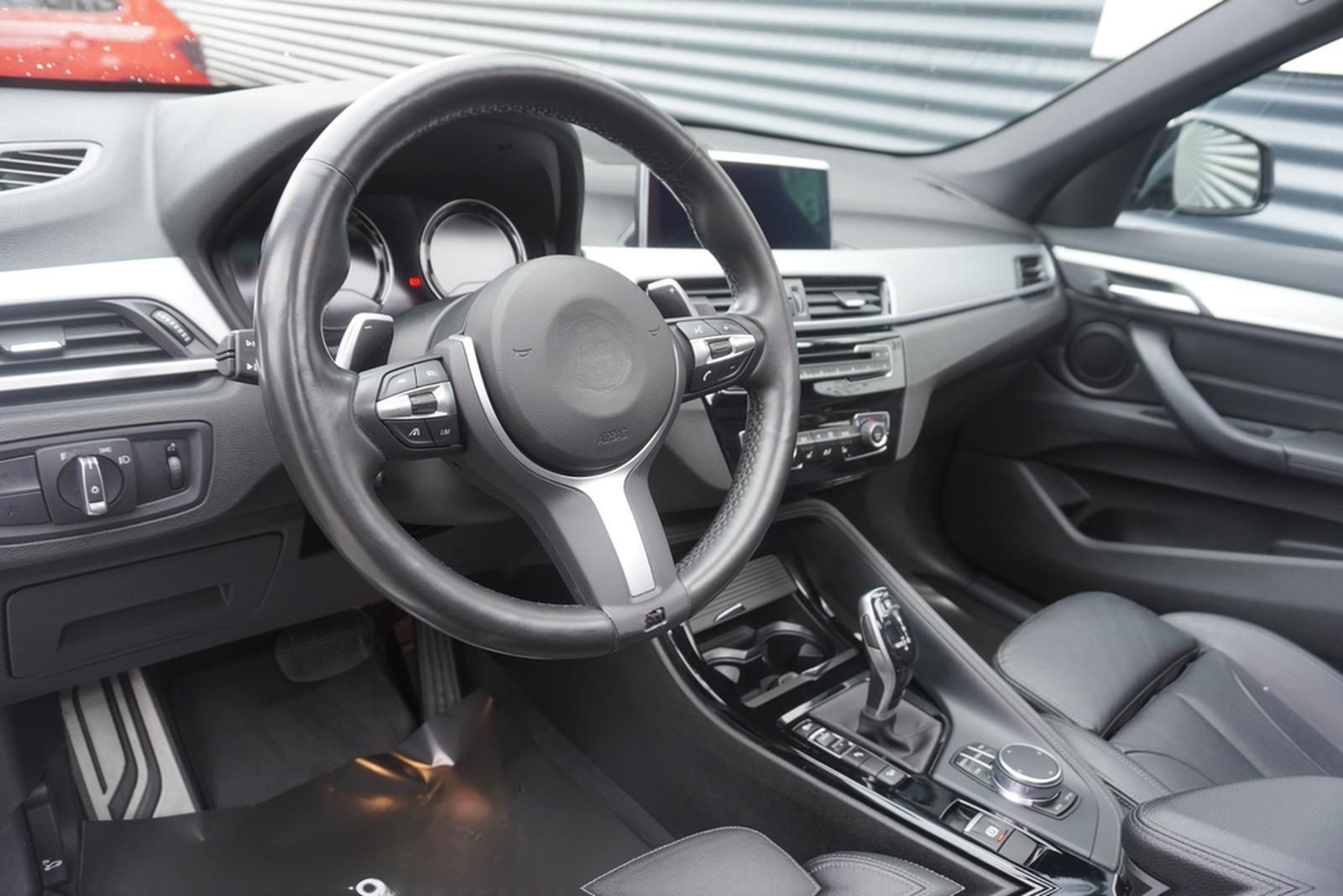 BMW X1 xDrive20i M-SPORTPAKET|HEAD-UP|PANORAMA|LED| foto 13