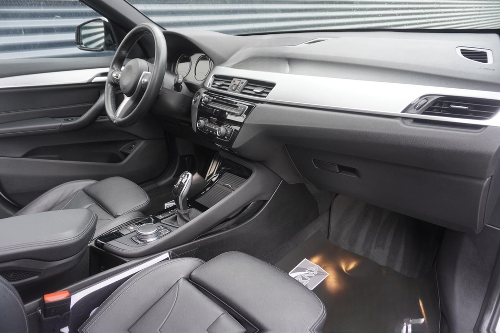BMW X1 xDrive20i M-SPORTPAKET|HEAD-UP|PANORAMA|LED| foto 17