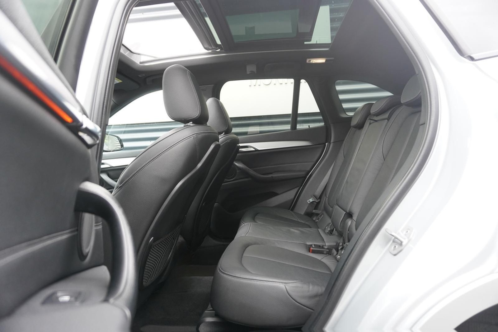 BMW X1 xDrive20i M-SPORTPAKET|HEAD-UP|PANORAMA|LED| foto 20