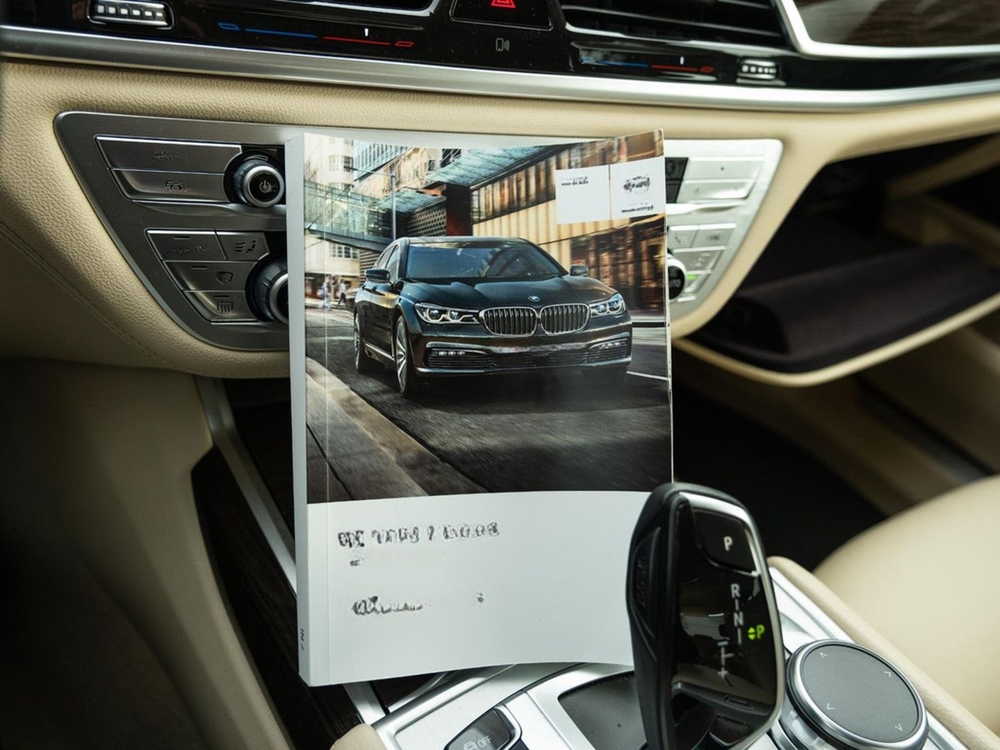 BMW 740 7-serie 740i High Executive | 56000 km | Sch foto 19