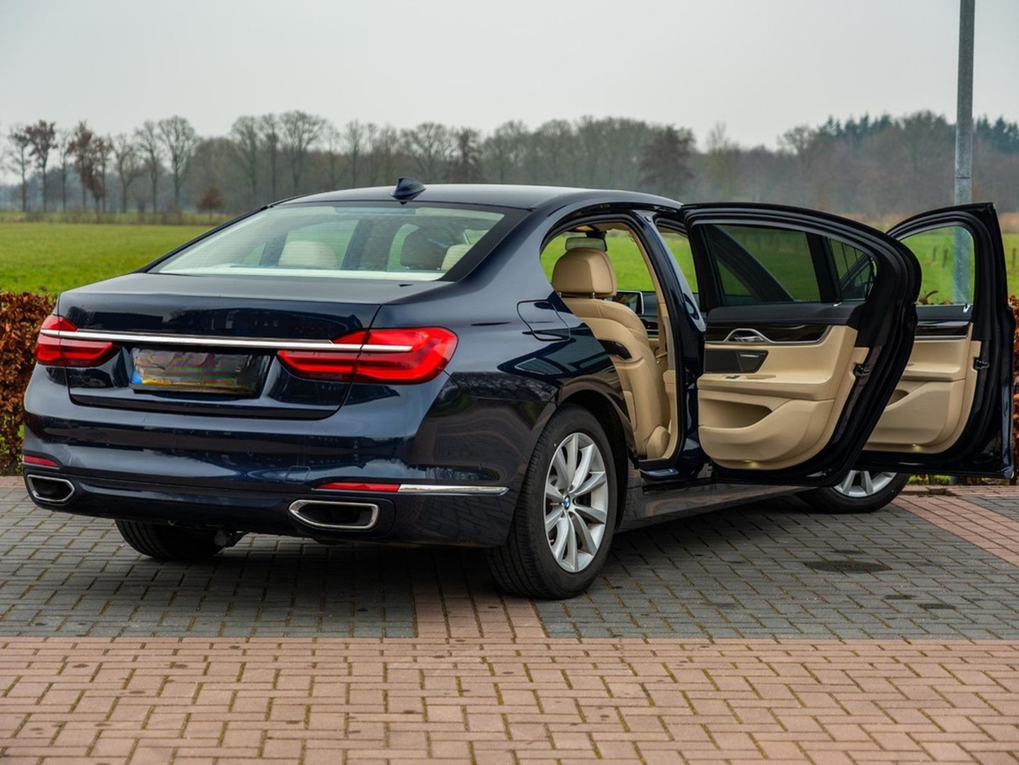 BMW 740 7-serie 740i High Executive | 56000 km | Sch foto 24