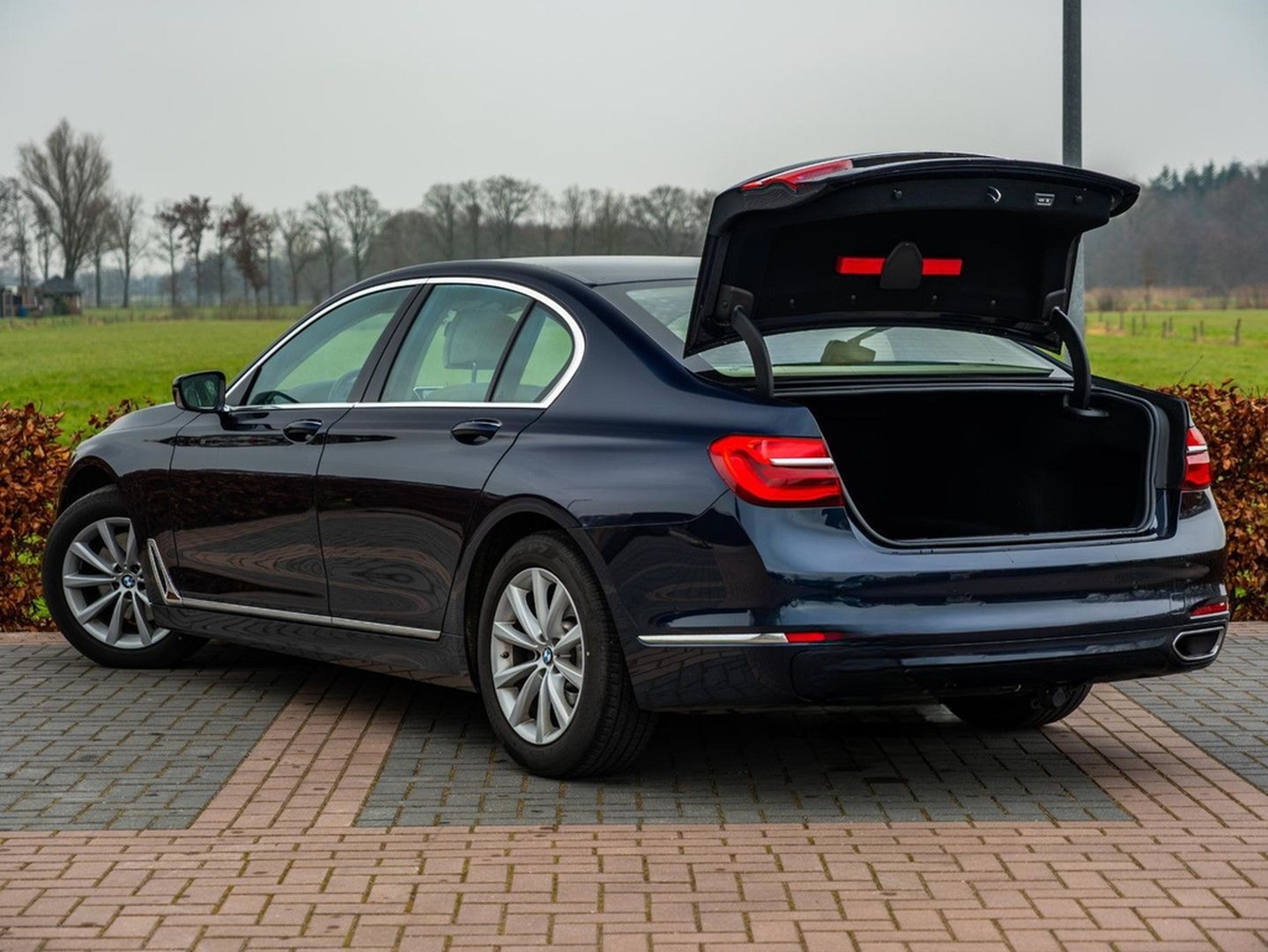 BMW 740 7-serie 740i High Executive | 56000 km | Sch foto 25