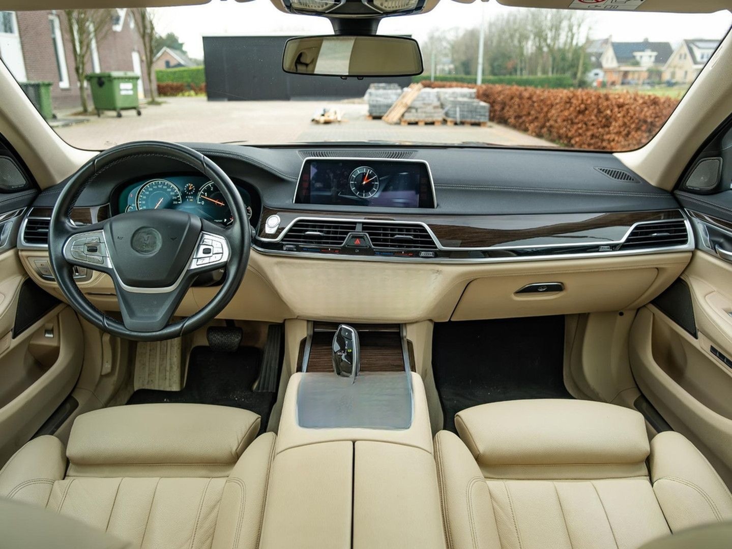BMW 740 7-serie 740i High Executive | 56000 km | Sch foto 7