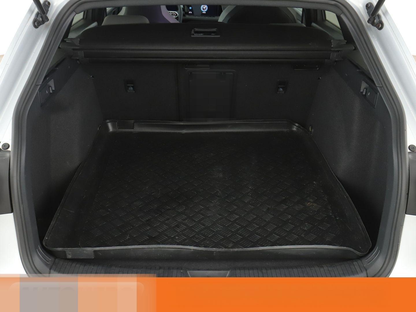 Volkswagen Golf VIII 2.0 TDI R-Line Aut.*NAV*LED*ACC*CAM*SH foto 18