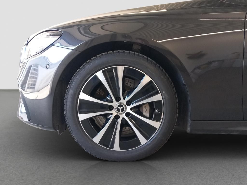 Mercedes-Benz E 400 d 4MATIC T-Modell AMG Line*Night Paket*360 foto 16