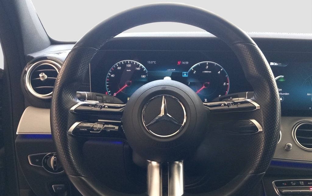 Mercedes-Benz E 400 d 4MATIC T-Modell AMG Line*Night Paket*360 foto 8