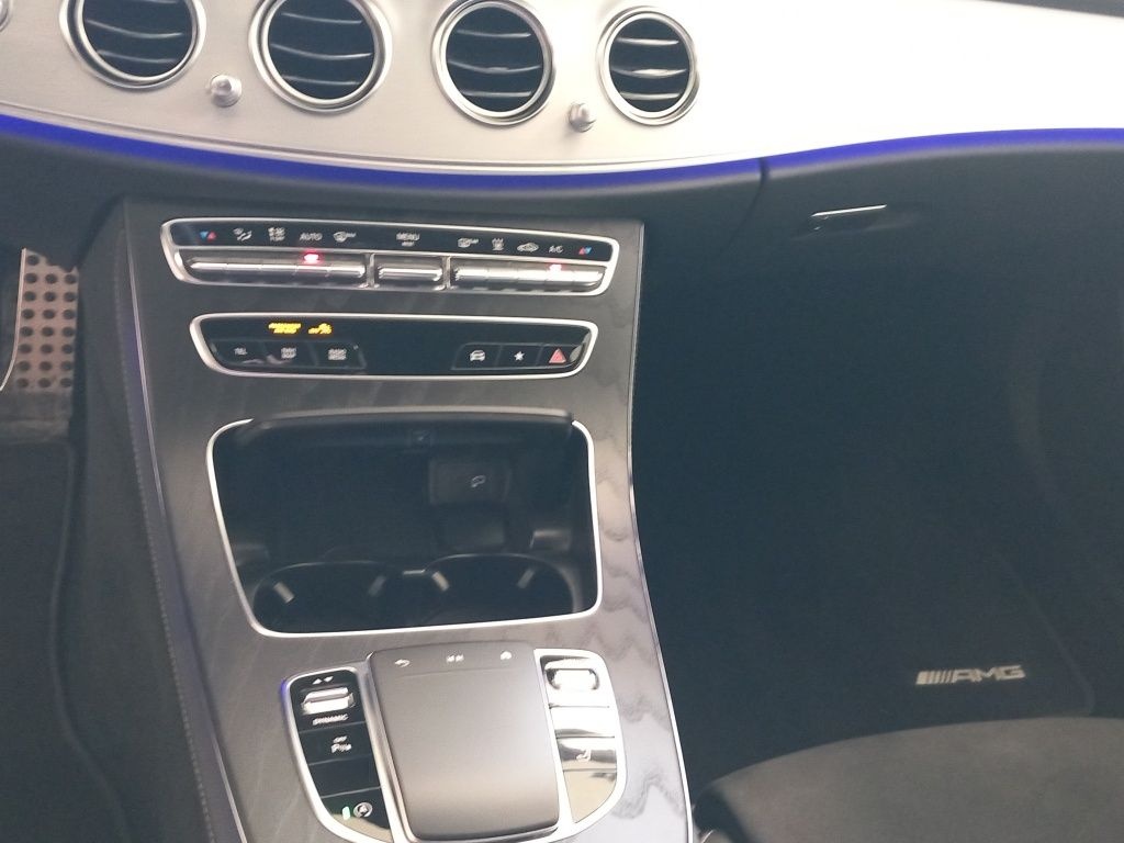 Mercedes-Benz E 400 d 4MATIC T-Modell AMG Line*Night Paket*360 foto 10