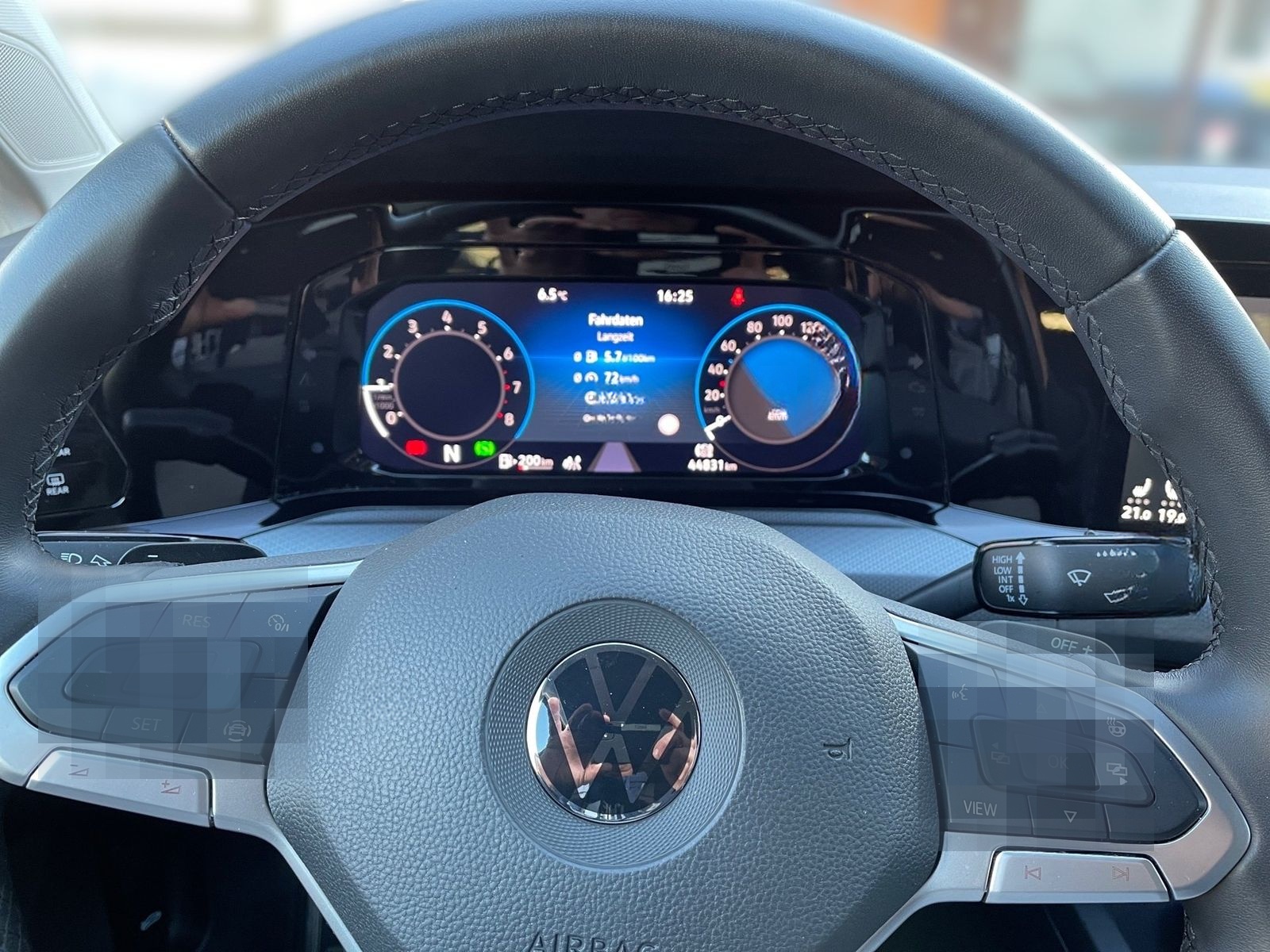 Volkswagen Golf VIII 1.5 eTSI Active *LED*PDC*NAVI* foto 12
