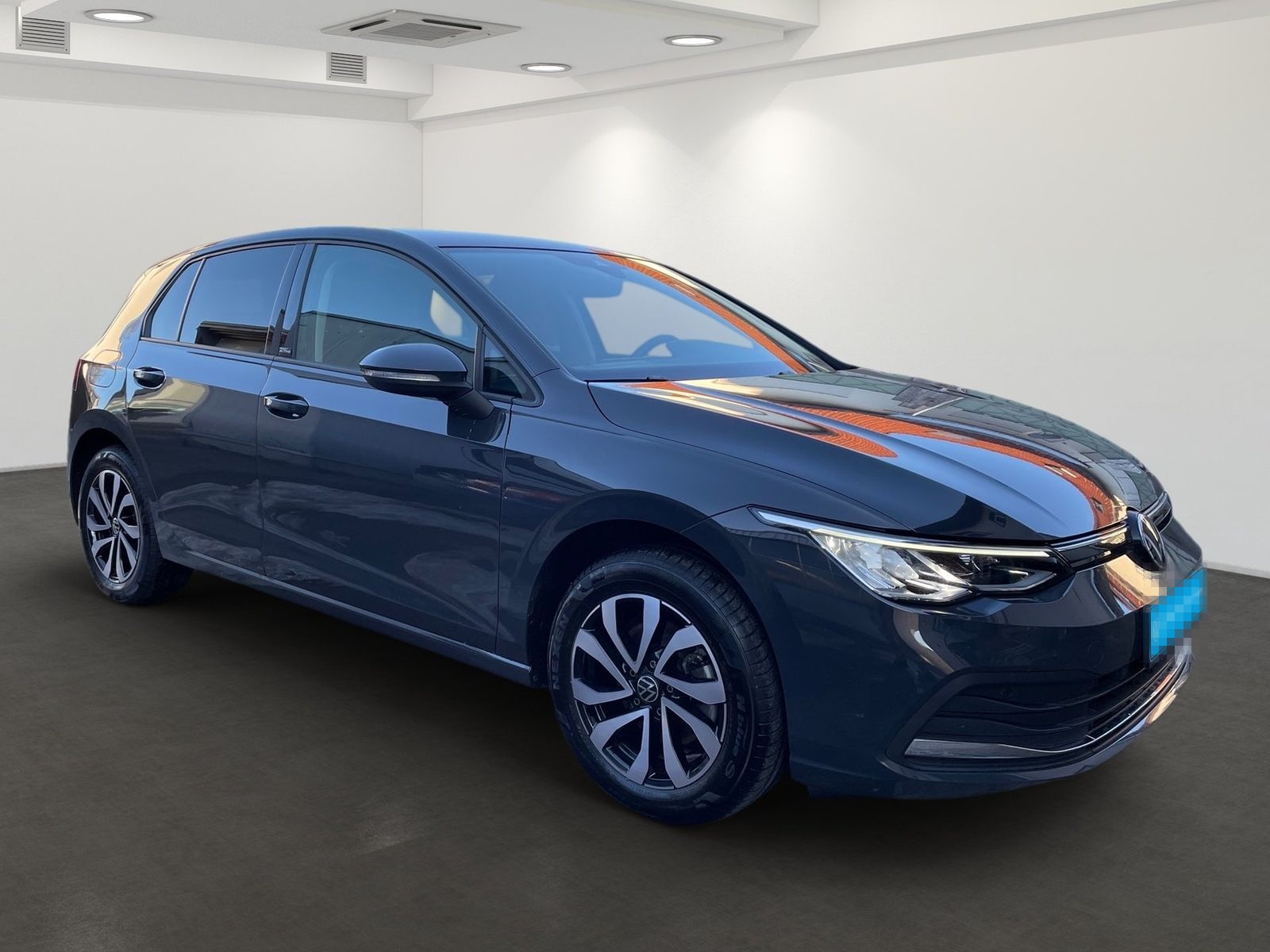 Volkswagen Golf VIII 1.5 eTSI Active *LED*PDC*NAVI* foto 4