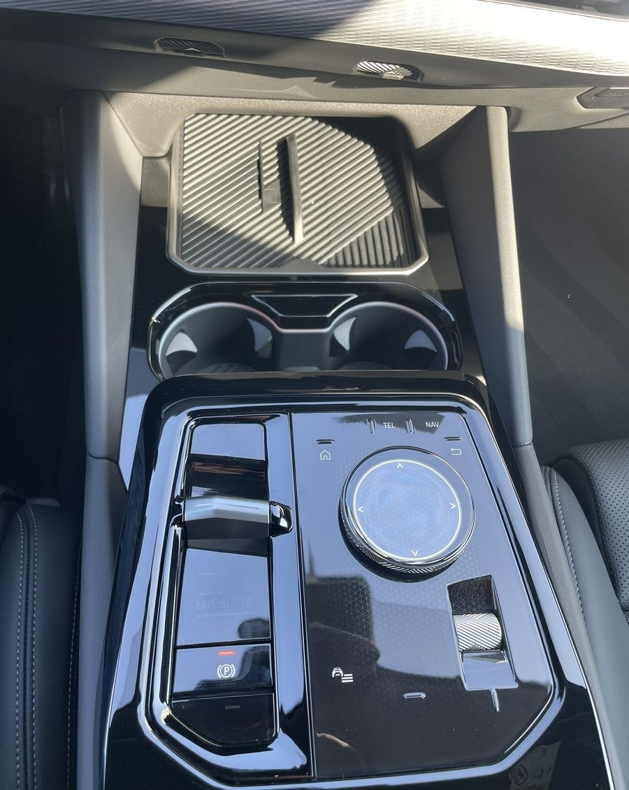 BMW 520d M Sport HeadUp AHK HarmanKardon Innovation  foto 15